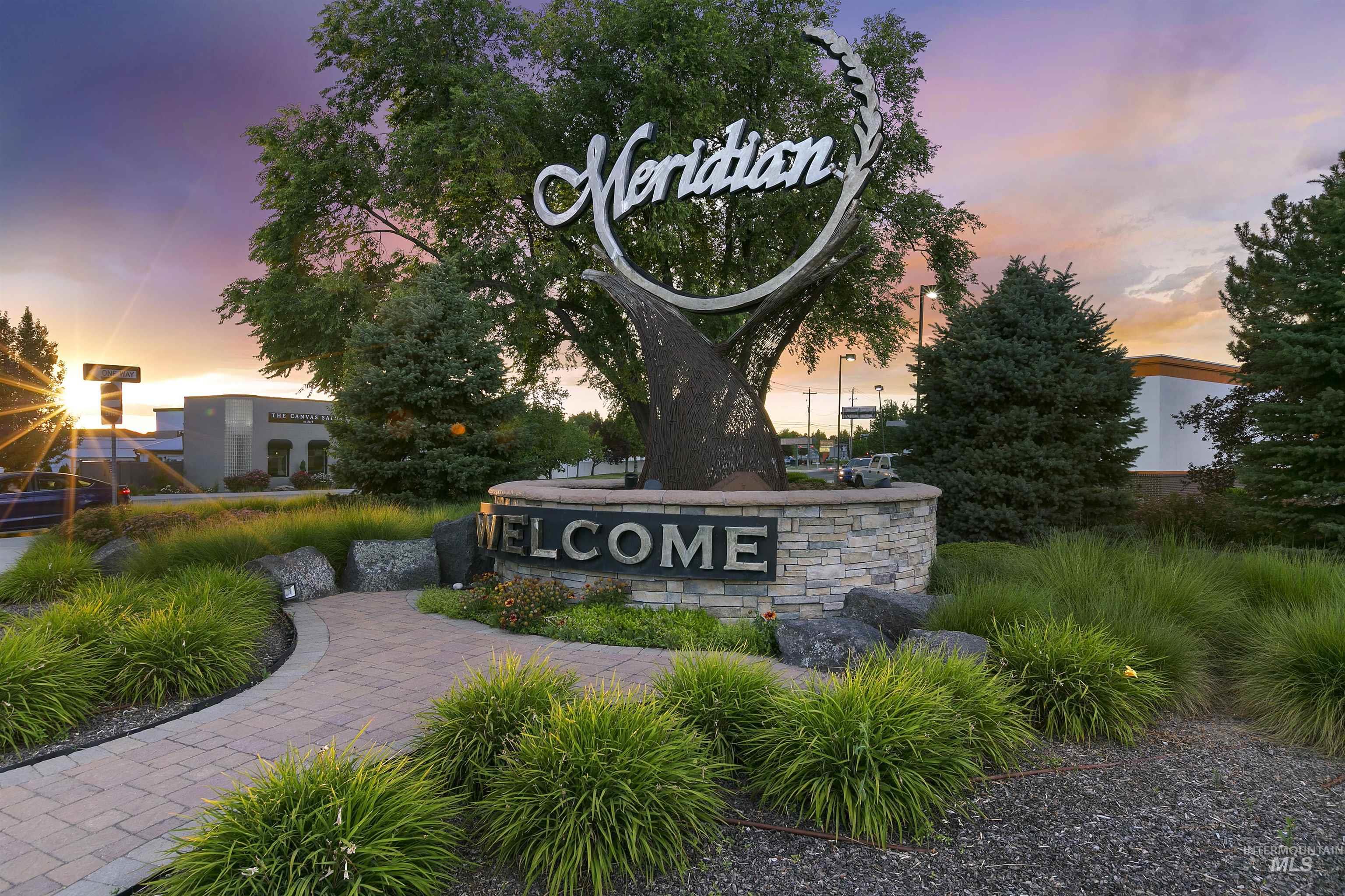 45 N Feather Reed Ave., Meridian, Idaho 83642, 3 Bedrooms, 2.5 Bathrooms, Residential For Sale, Price $555,500,MLS 98969184