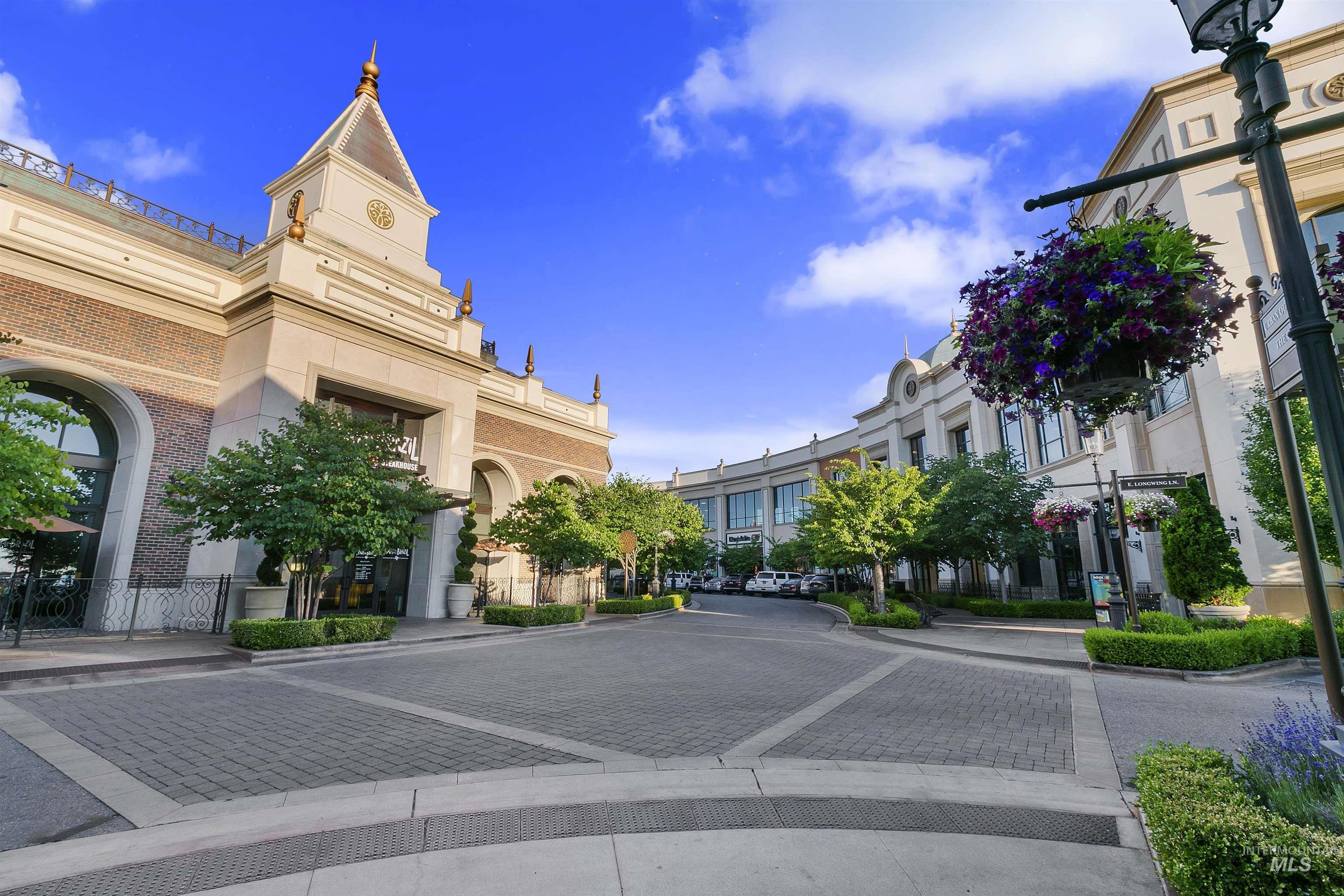 45 N Feather Reed Ave., Meridian, Idaho 83642, 3 Bedrooms, 2.5 Bathrooms, Residential For Sale, Price $555,500,MLS 98969184