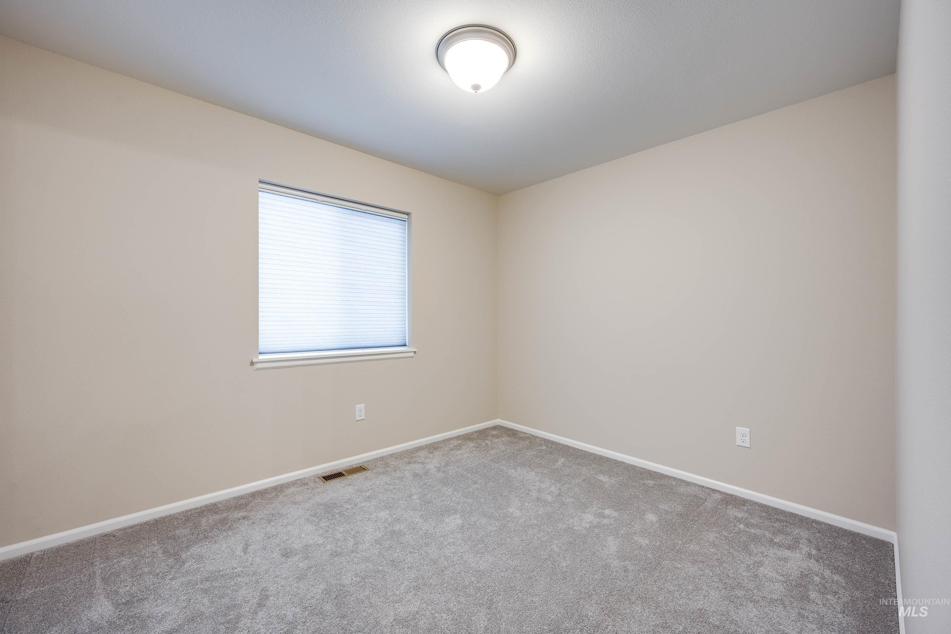 2586 Springsnow Street, Clarkston, Washington 99403, 3 Bedrooms, 2 Bathrooms, Residential For Sale, Price $353,000,MLS 98969189