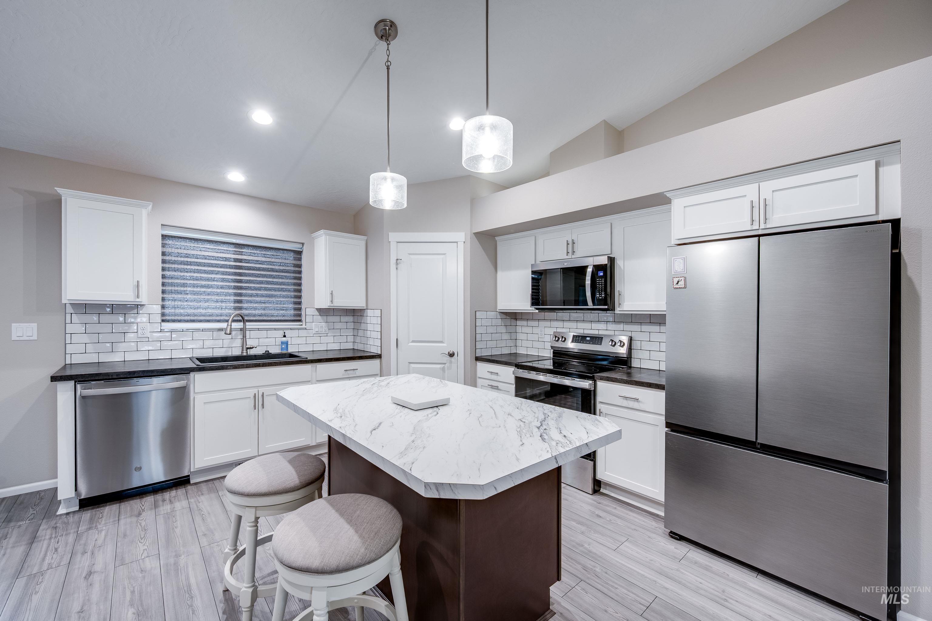 2586 Springsnow Street, Clarkston, Washington 99403, 3 Bedrooms, 2 Bathrooms, Residential For Sale, Price $353,000,MLS 98969189