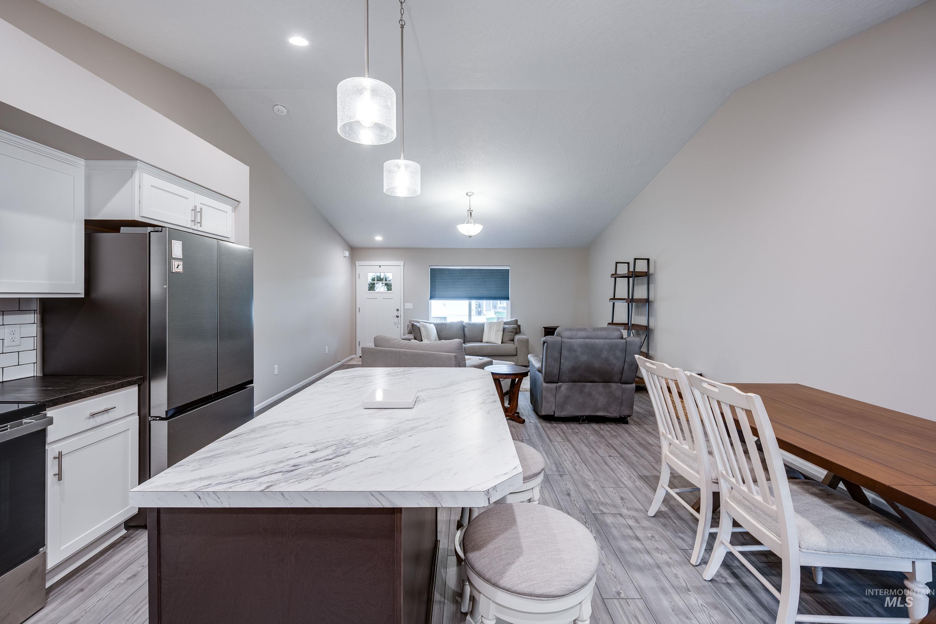 2586 Springsnow Street, Clarkston, Washington 99403, 3 Bedrooms, 2 Bathrooms, Residential For Sale, Price $353,000,MLS 98969189