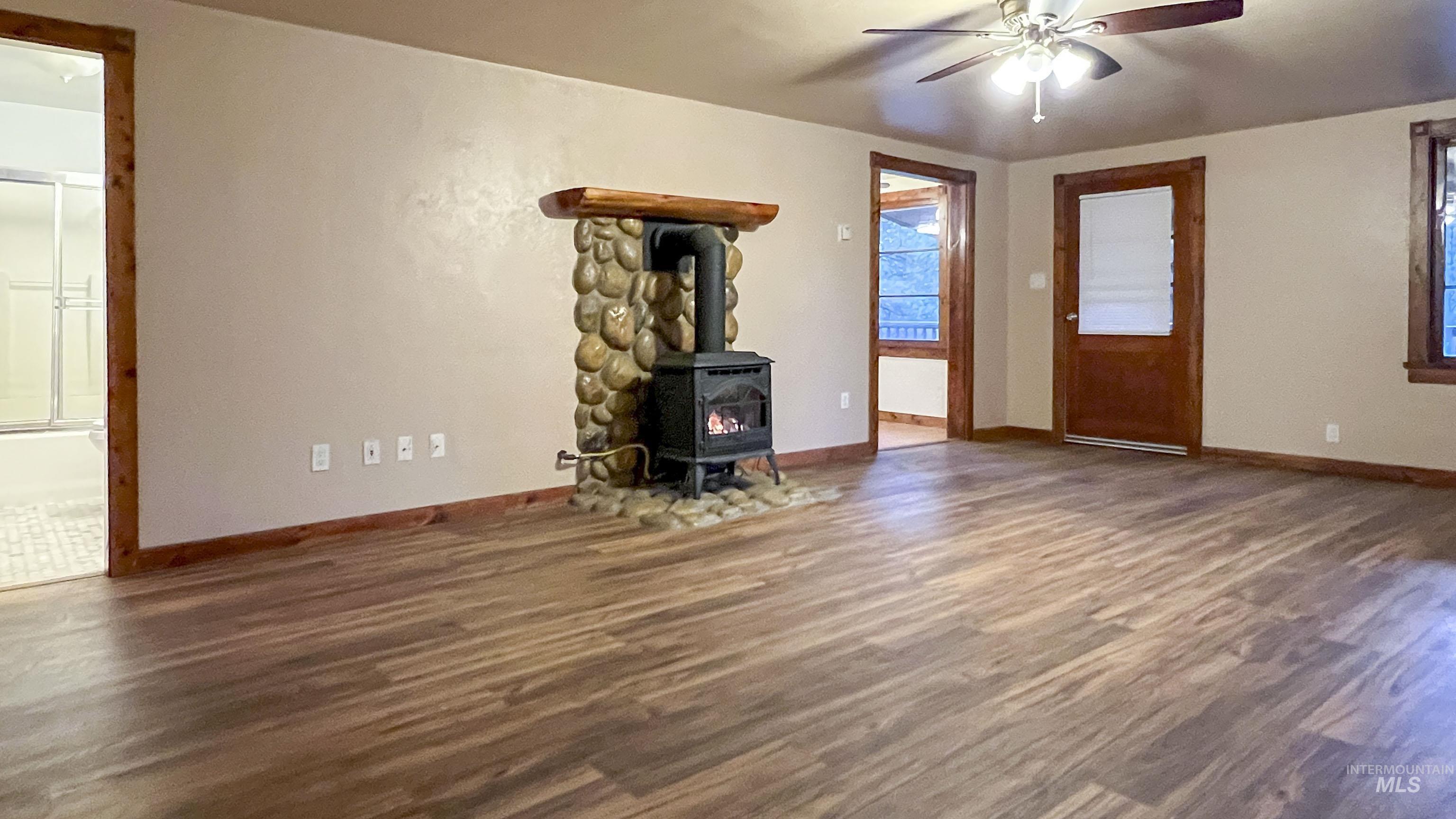 719 Viewpoint Rd, Ahsahka, Idaho 83520, 2 Bedrooms, 1 Bathroom, Residential For Sale, Price $415,000,MLS 98969193