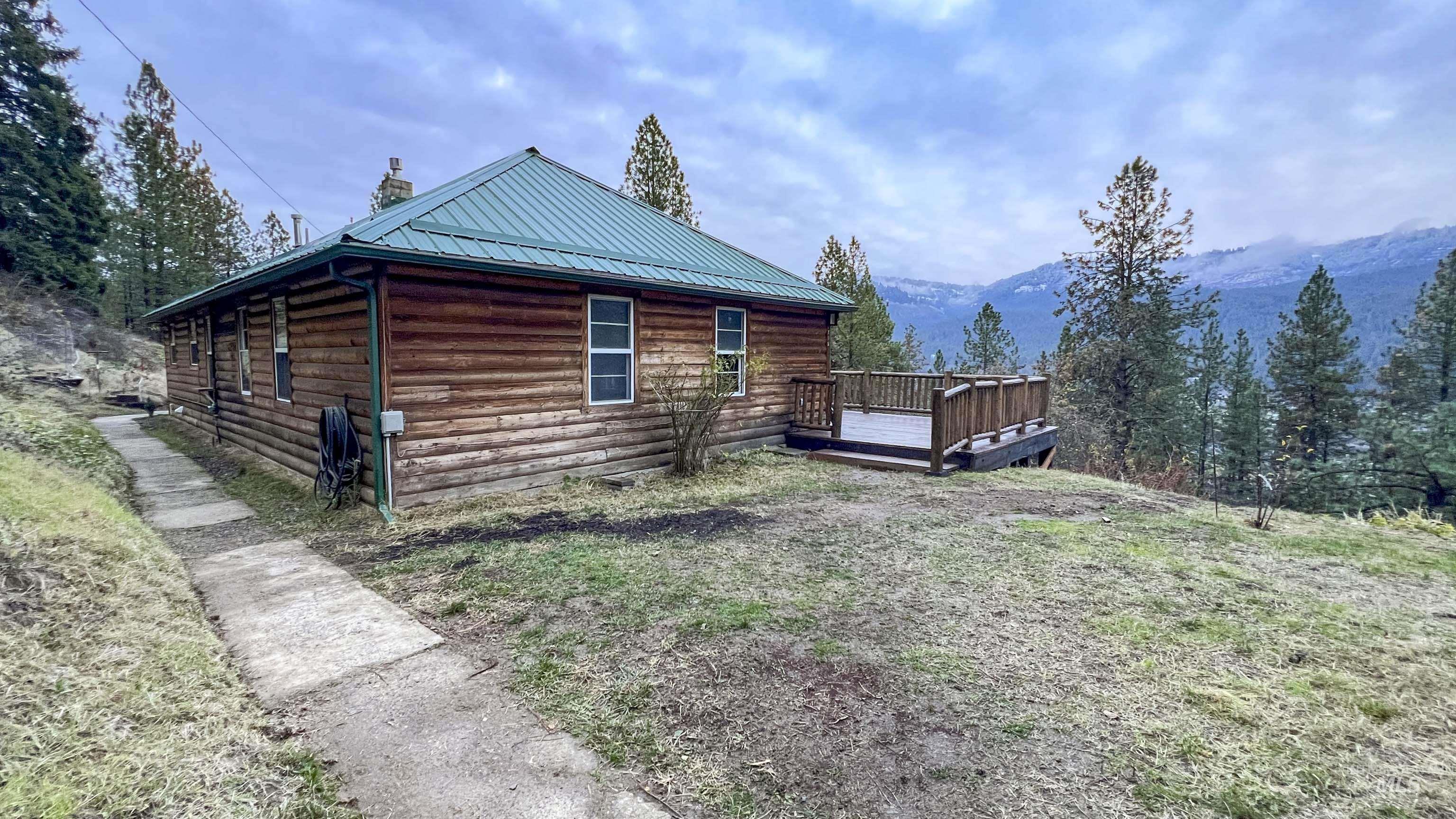 719 Viewpoint Rd, Ahsahka, Idaho 83520, 2 Bedrooms, 1 Bathroom, Residential For Sale, Price $415,000,MLS 98969193