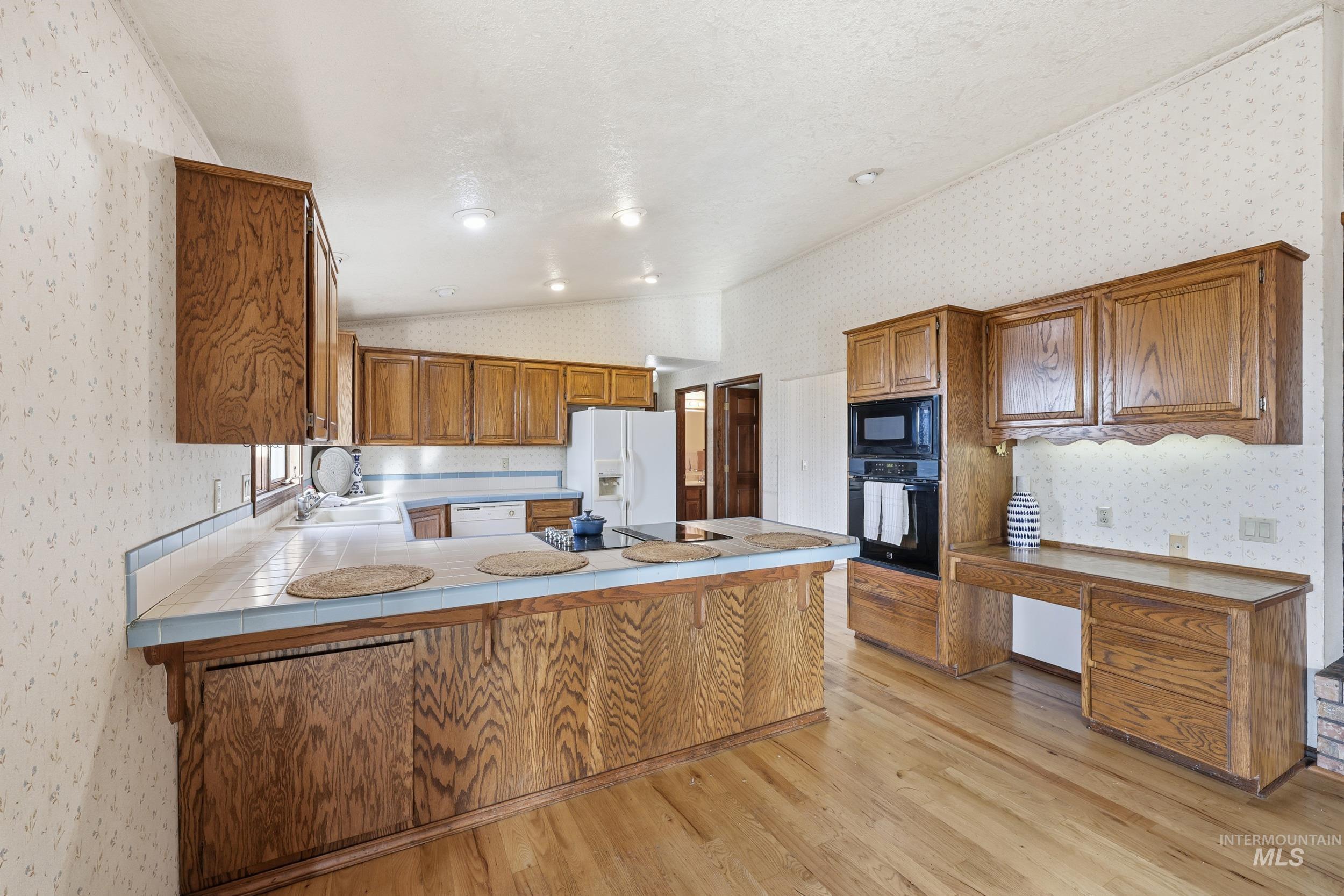 6283 Bud Lane, Star, Idaho 83669, 3 Bedrooms, 2.5 Bathrooms, Residential For Sale, Price $675,000,MLS 98969195