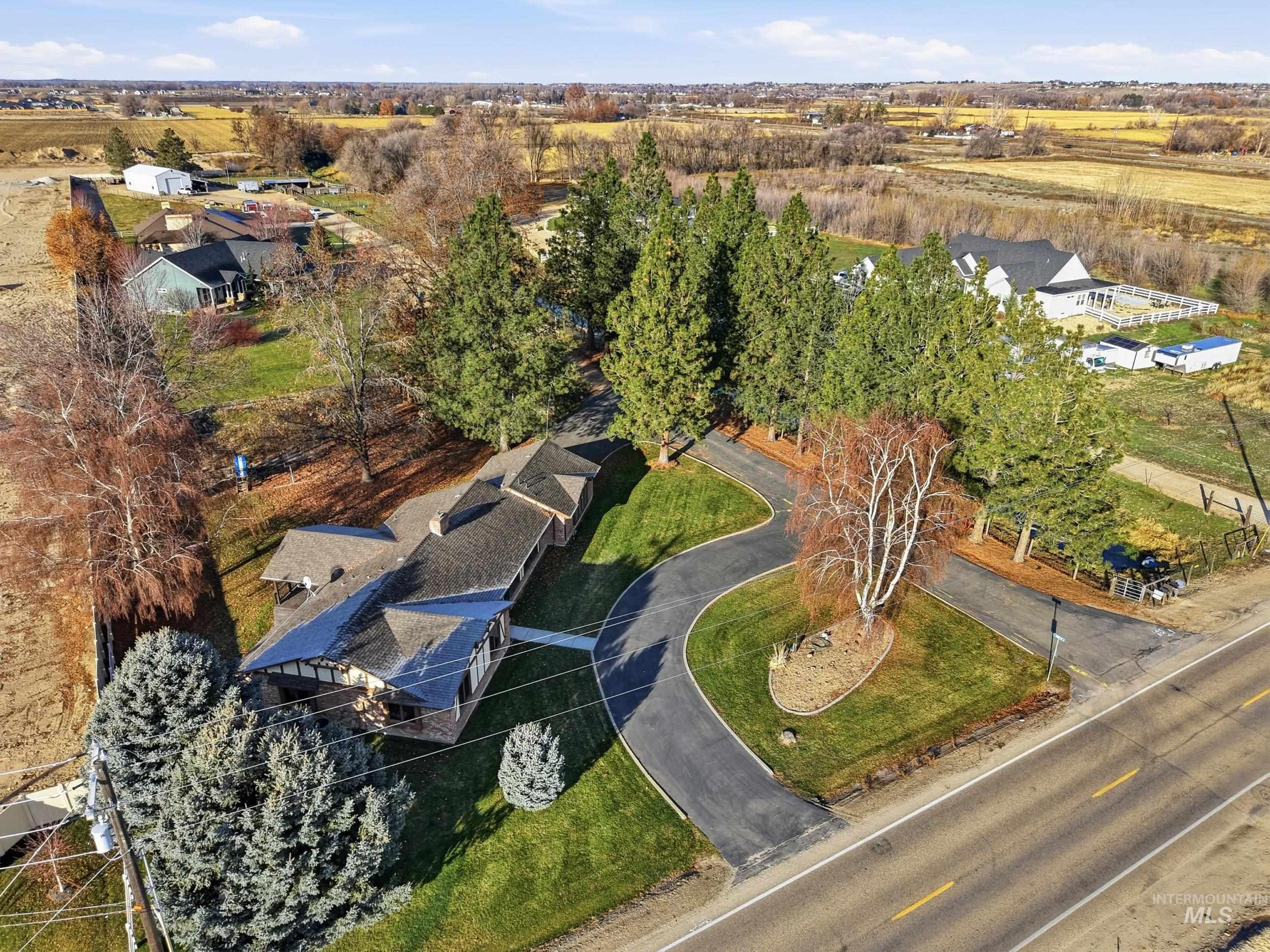 6283 Bud Lane, Star, Idaho 83669, 3 Bedrooms, 2.5 Bathrooms, Residential For Sale, Price $675,000,MLS 98969195