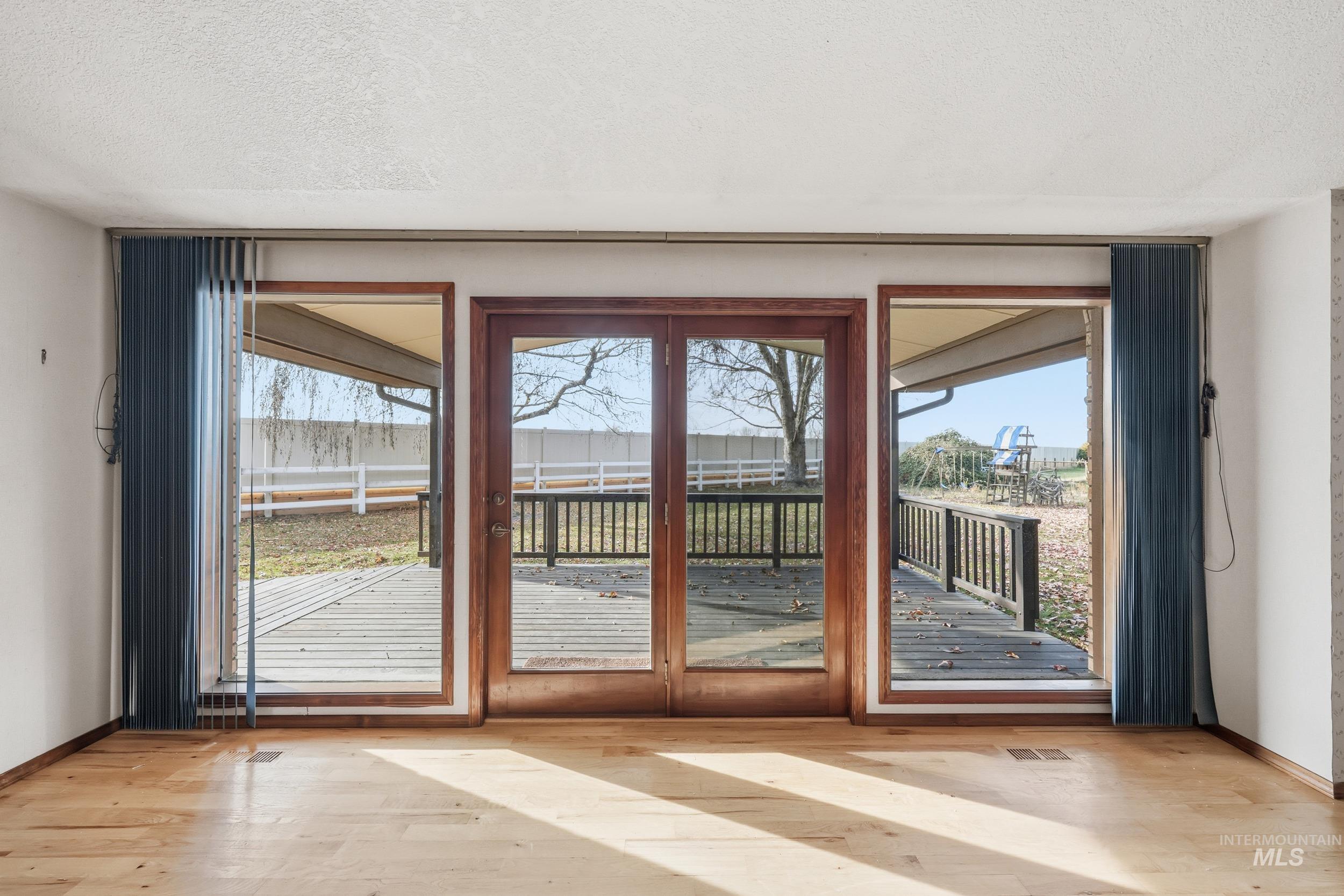 6283 Bud Lane, Star, Idaho 83669, 3 Bedrooms, 2.5 Bathrooms, Residential For Sale, Price $675,000,MLS 98969195