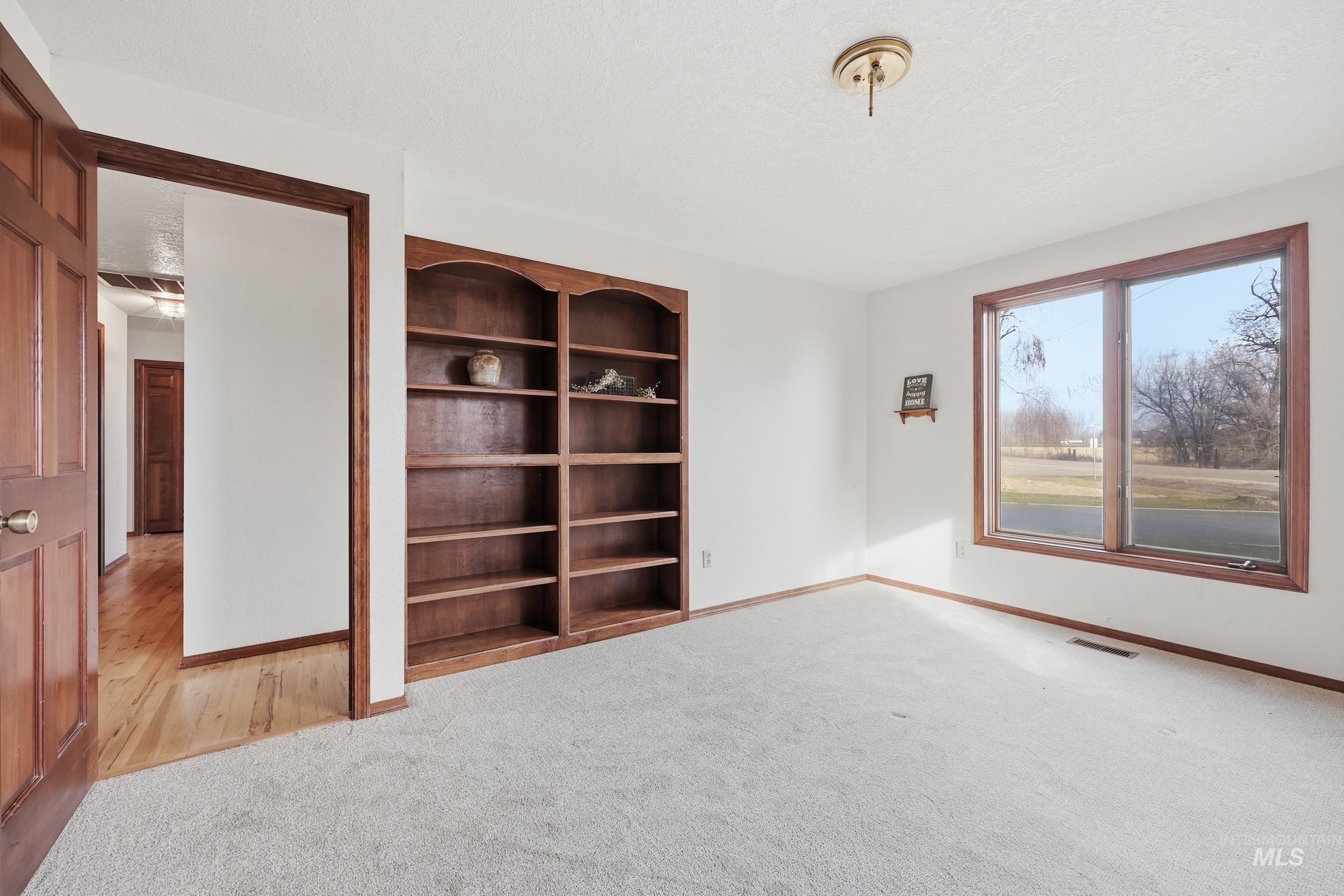 6283 Bud Lane, Star, Idaho 83669, 3 Bedrooms, 2.5 Bathrooms, Residential For Sale, Price $675,000,MLS 98969195