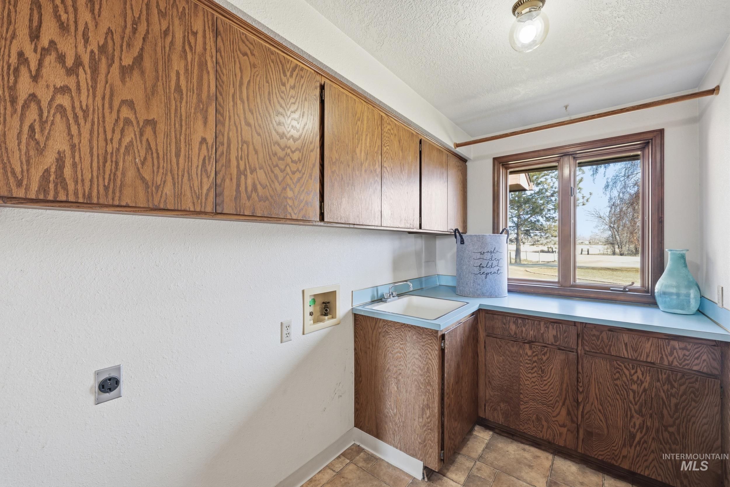 6283 Bud Lane, Star, Idaho 83669, 3 Bedrooms, 2.5 Bathrooms, Residential For Sale, Price $675,000,MLS 98969195