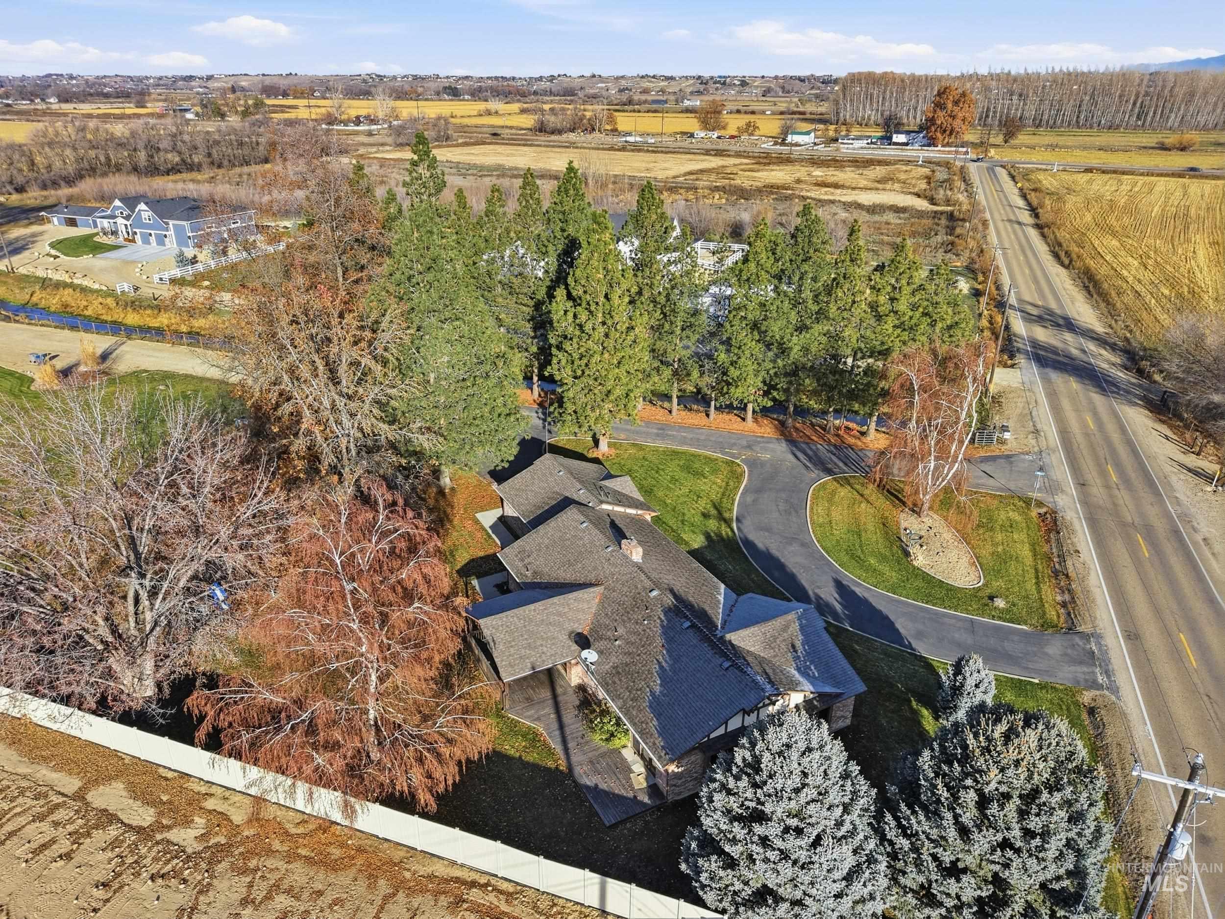 6283 Bud Lane, Star, Idaho 83669, 3 Bedrooms, 2.5 Bathrooms, Residential For Sale, Price $675,000,MLS 98969195