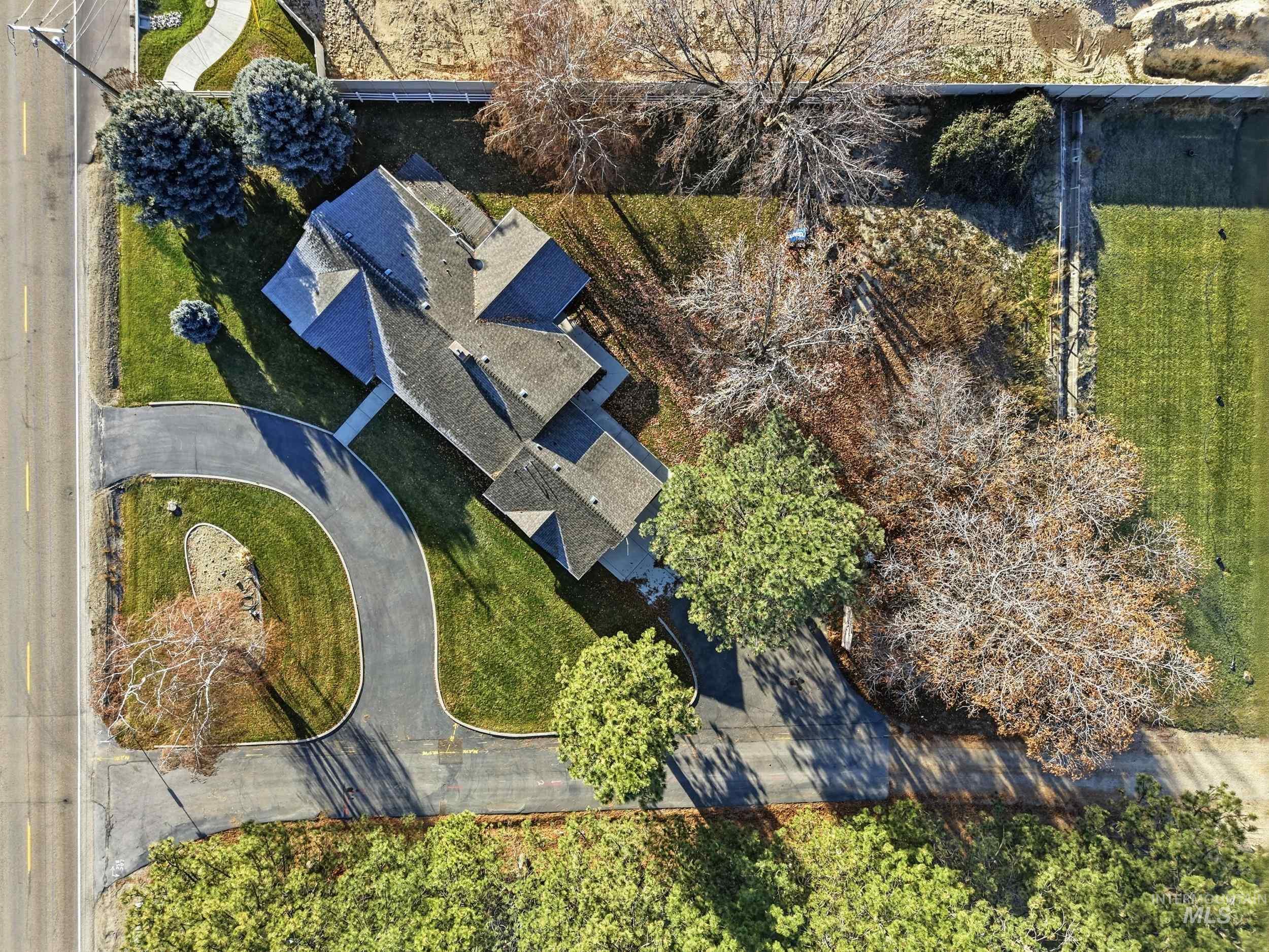 6283 Bud Lane, Star, Idaho 83669, 3 Bedrooms, 2.5 Bathrooms, Residential For Sale, Price $675,000,MLS 98969195