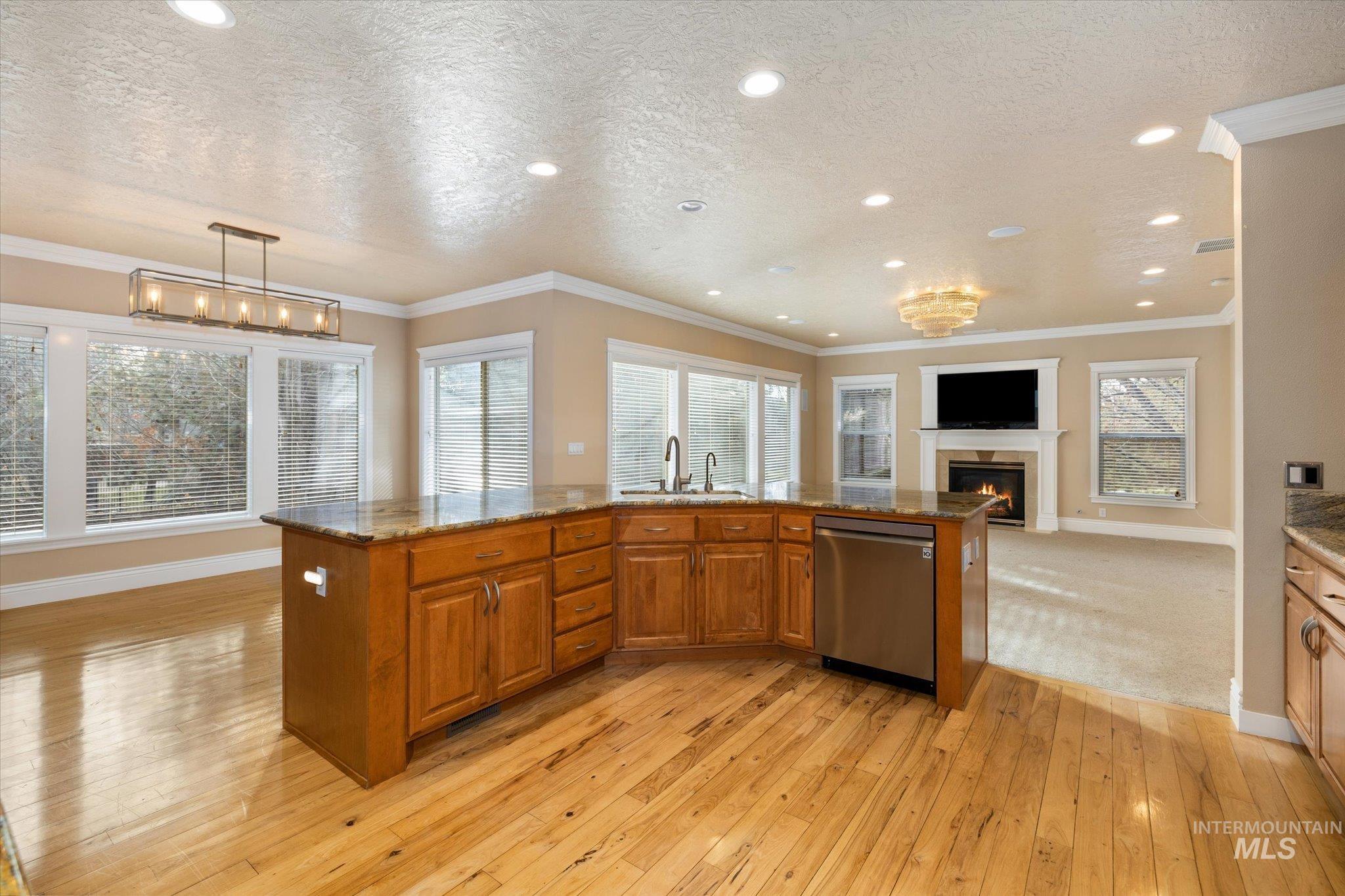 1643 N Watson Pl, Eagle, Idaho 83616, 5 Bedrooms, 4.5 Bathrooms, Residential For Sale, Price $1,289,000,MLS 98969198