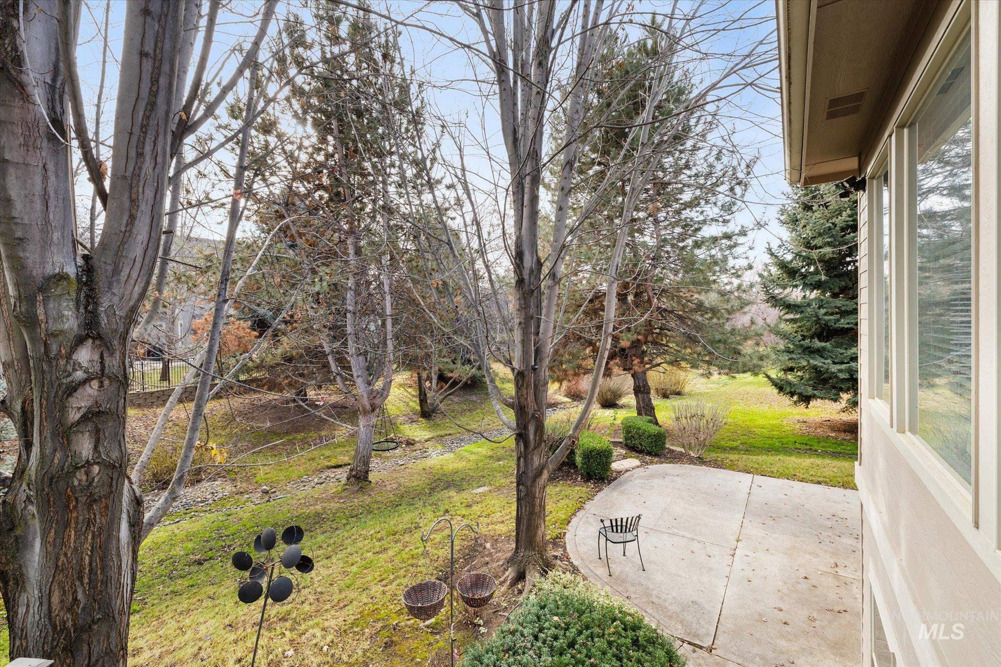 1643 N Watson Pl, Eagle, Idaho 83616, 5 Bedrooms, 4.5 Bathrooms, Residential For Sale, Price $1,289,000,MLS 98969198