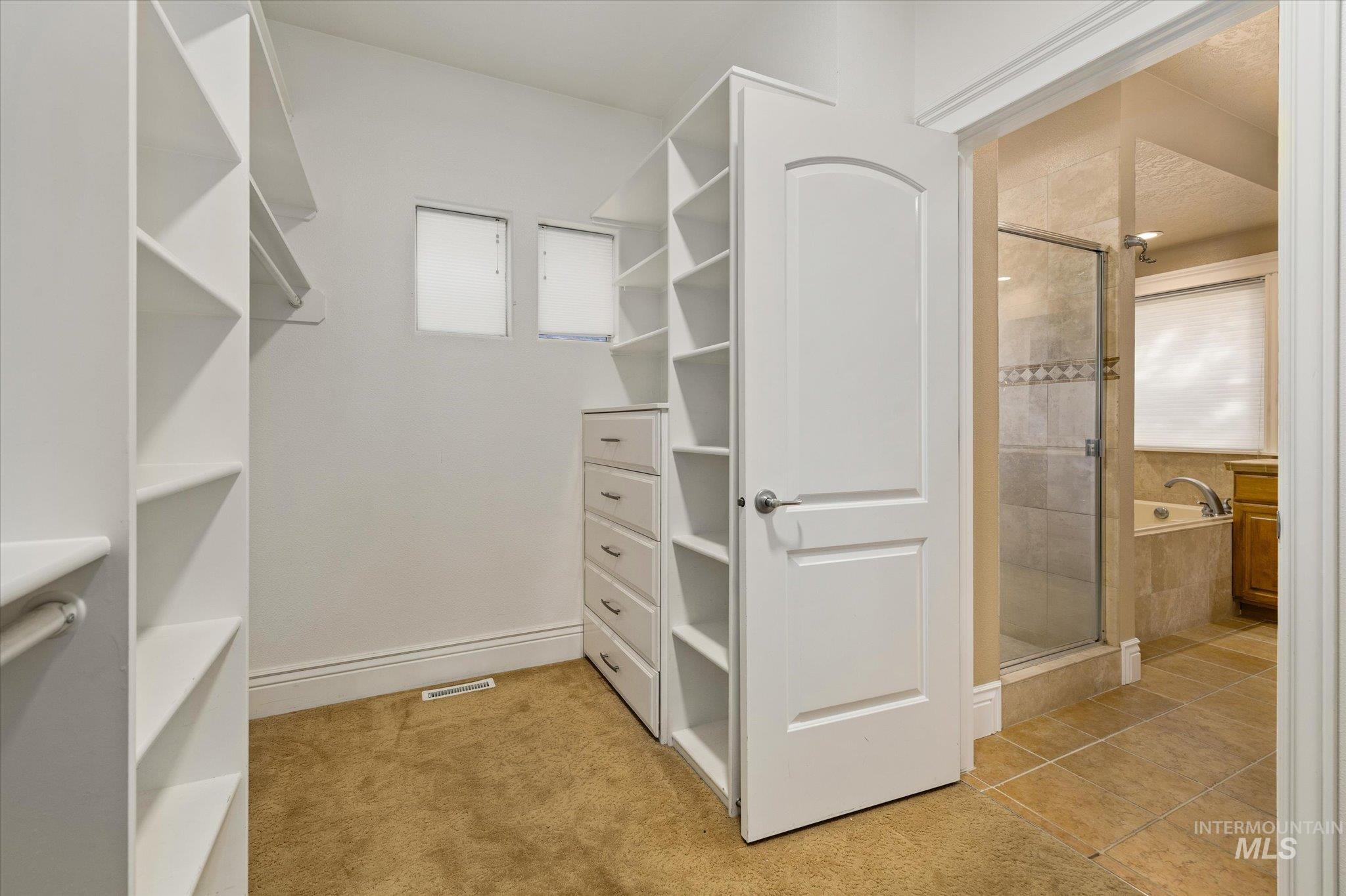 1643 N Watson Pl, Eagle, Idaho 83616, 5 Bedrooms, 4.5 Bathrooms, Residential For Sale, Price $1,289,000,MLS 98969198