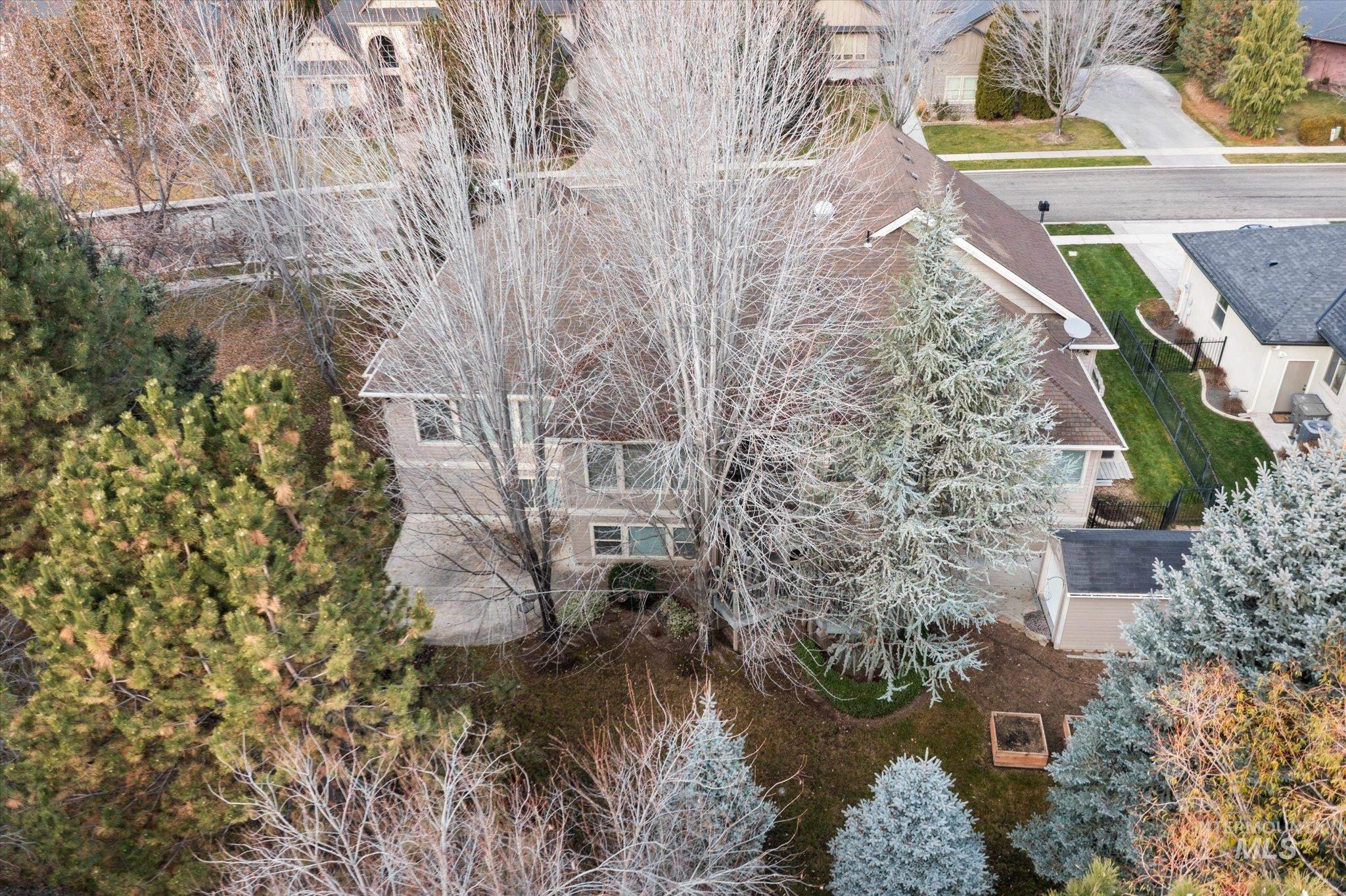 1643 N Watson Pl, Eagle, Idaho 83616, 5 Bedrooms, 4.5 Bathrooms, Residential For Sale, Price $1,289,000,MLS 98969198