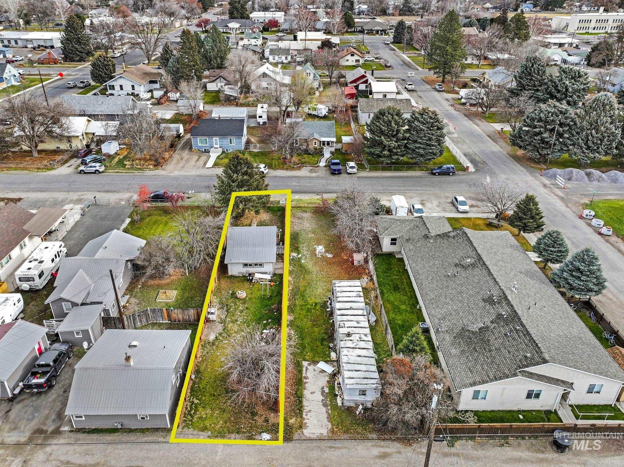 729 California Street, Gooding, Idaho 83330, 2 Bedrooms, 1 Bathroom, Residential For Sale, Price $149,900,MLS 98969199