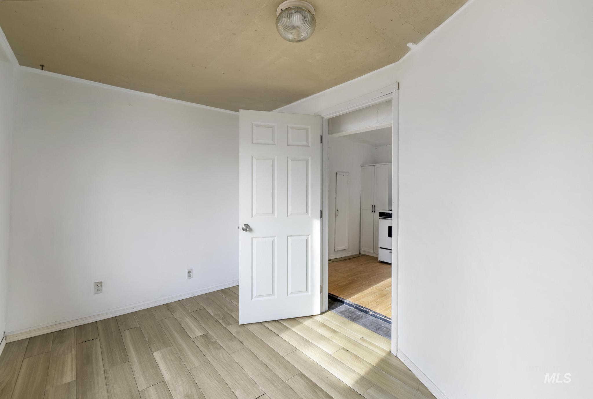 729 California Street, Gooding, Idaho 83330, 2 Bedrooms, 1 Bathroom, Residential For Sale, Price $149,900,MLS 98969199