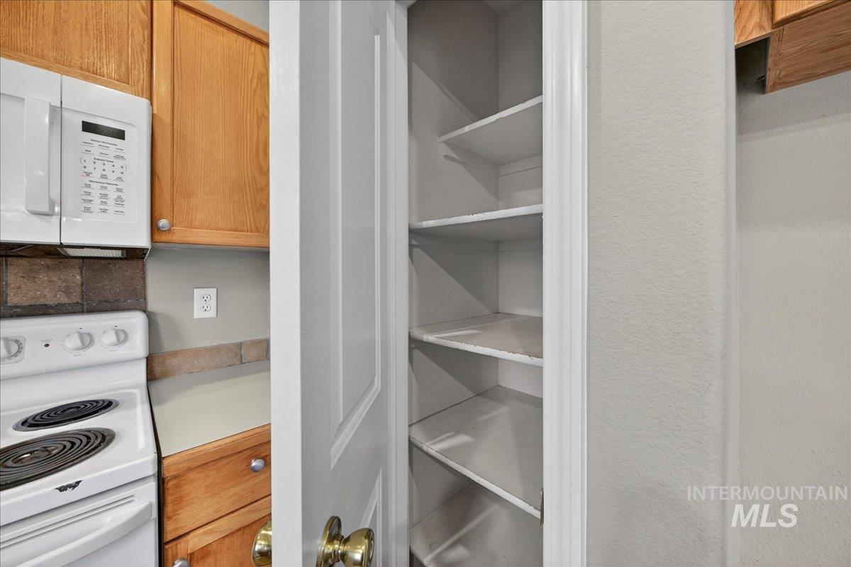 7415 N Matlock Ave, Boise, Idaho 83714, 3 Bedrooms, 2 Bathrooms, Residential For Sale, Price $455,000,MLS 98969201