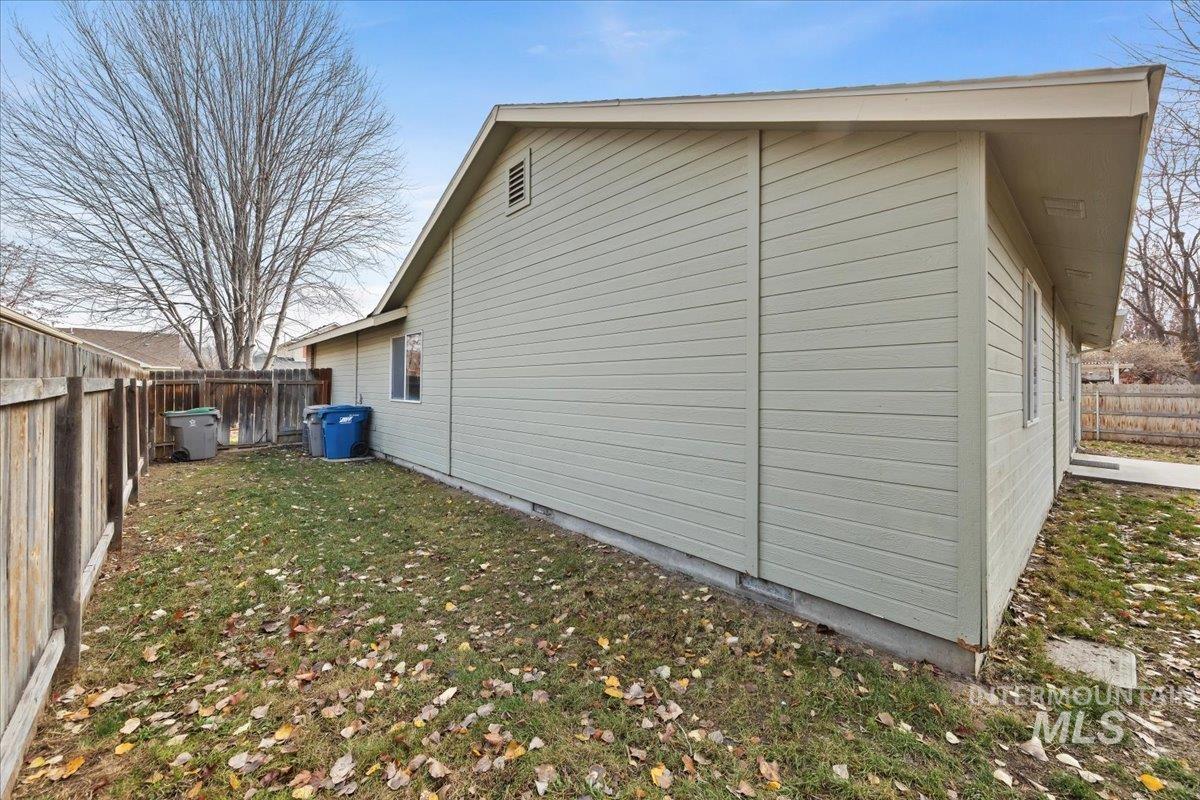 7415 N Matlock Ave, Boise, Idaho 83714, 3 Bedrooms, 2 Bathrooms, Residential For Sale, Price $455,000,MLS 98969201