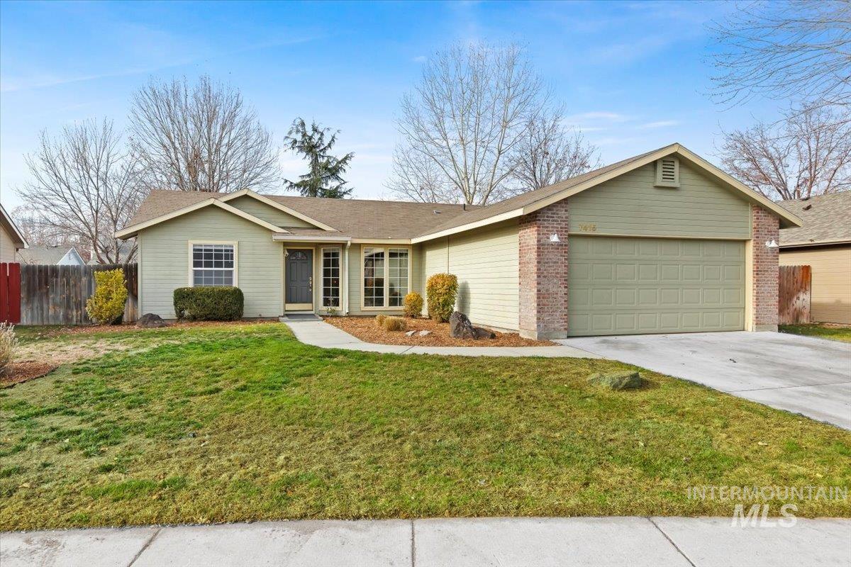 7415 N Matlock Ave, Boise, Idaho 83714, 3 Bedrooms, 2 Bathrooms, Residential For Sale, Price $455,000,MLS 98969201