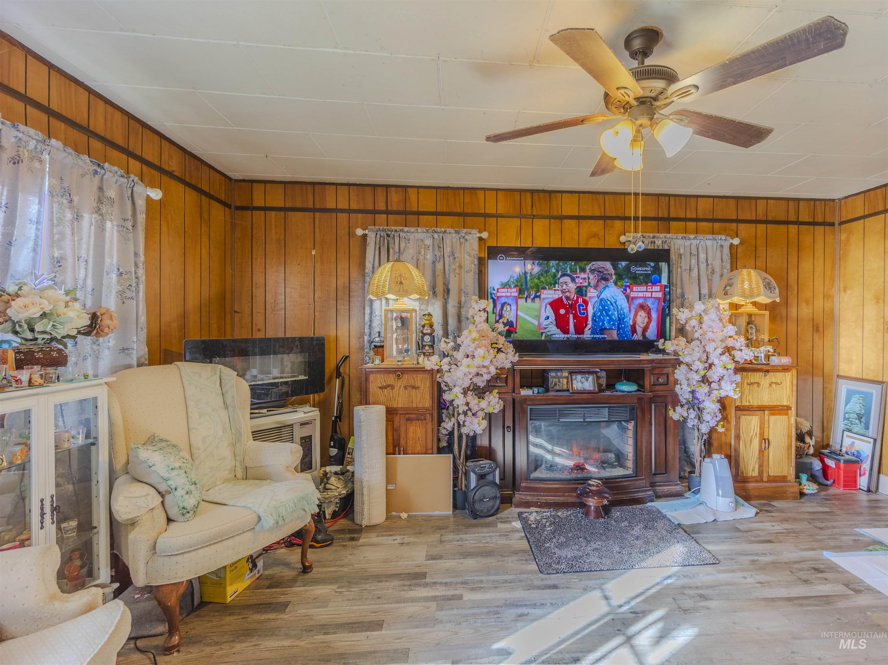 607 6th St., Craigmont, Idaho 83523, 4 Bedrooms, 2 Bathrooms, Residential For Sale, Price $184,000,MLS 98969204