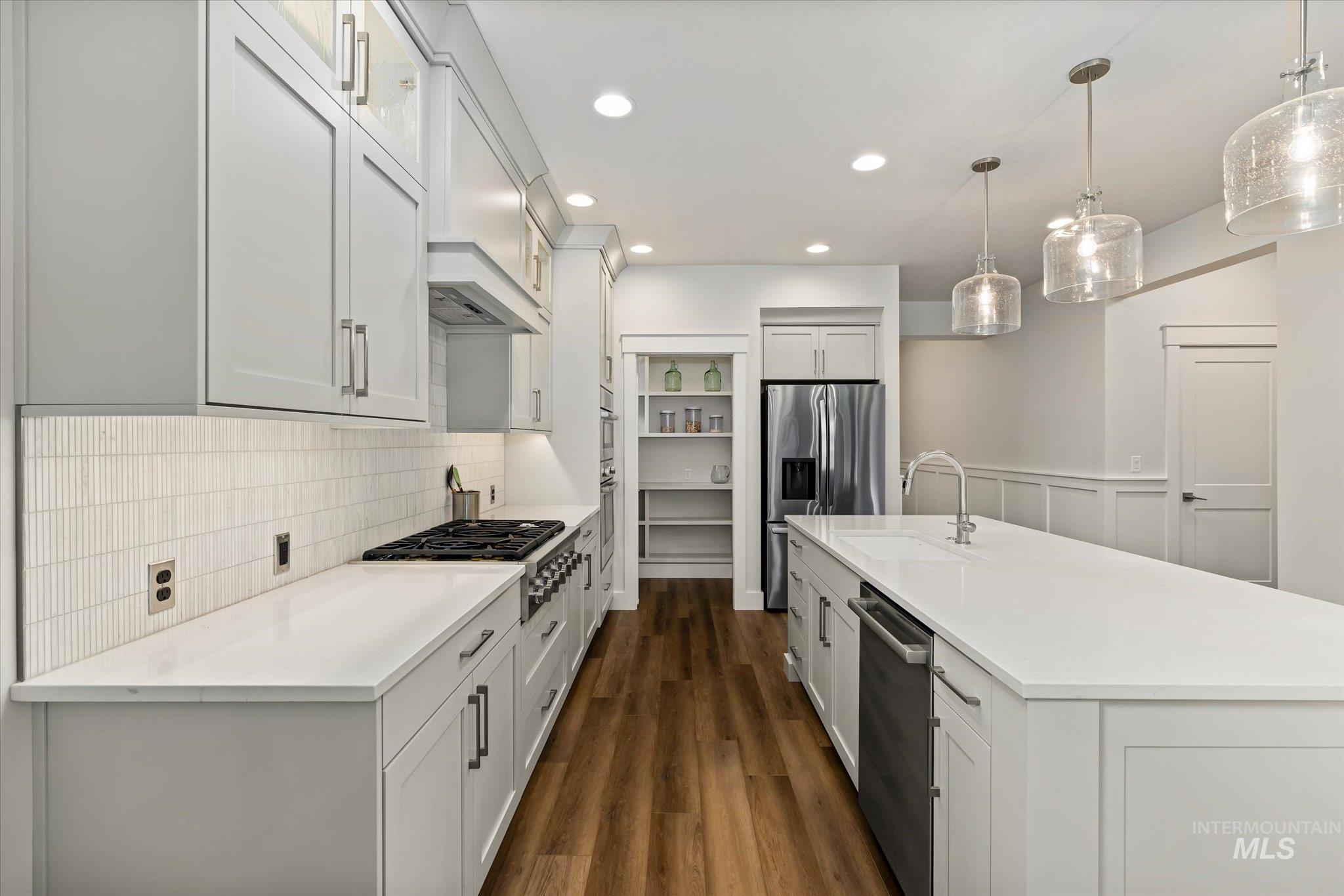 6318 S Utmost Ln., Meridian, Idaho 83642, 3 Bedrooms, 2.5 Bathrooms, Residential For Sale, Price $524,900,MLS 98969209