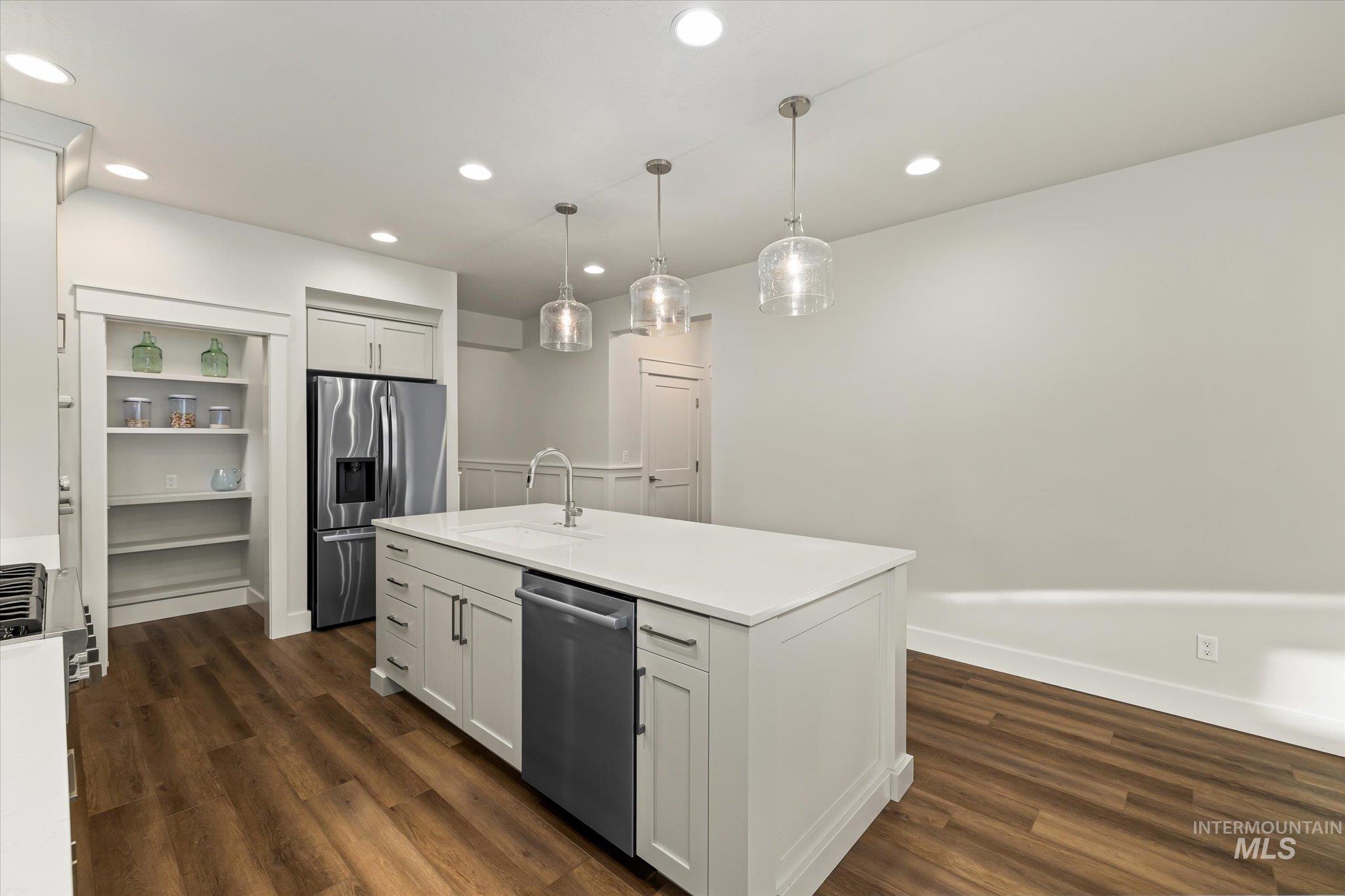 6318 S Utmost Ln., Meridian, Idaho 83642, 3 Bedrooms, 2.5 Bathrooms, Residential For Sale, Price $524,900,MLS 98969209