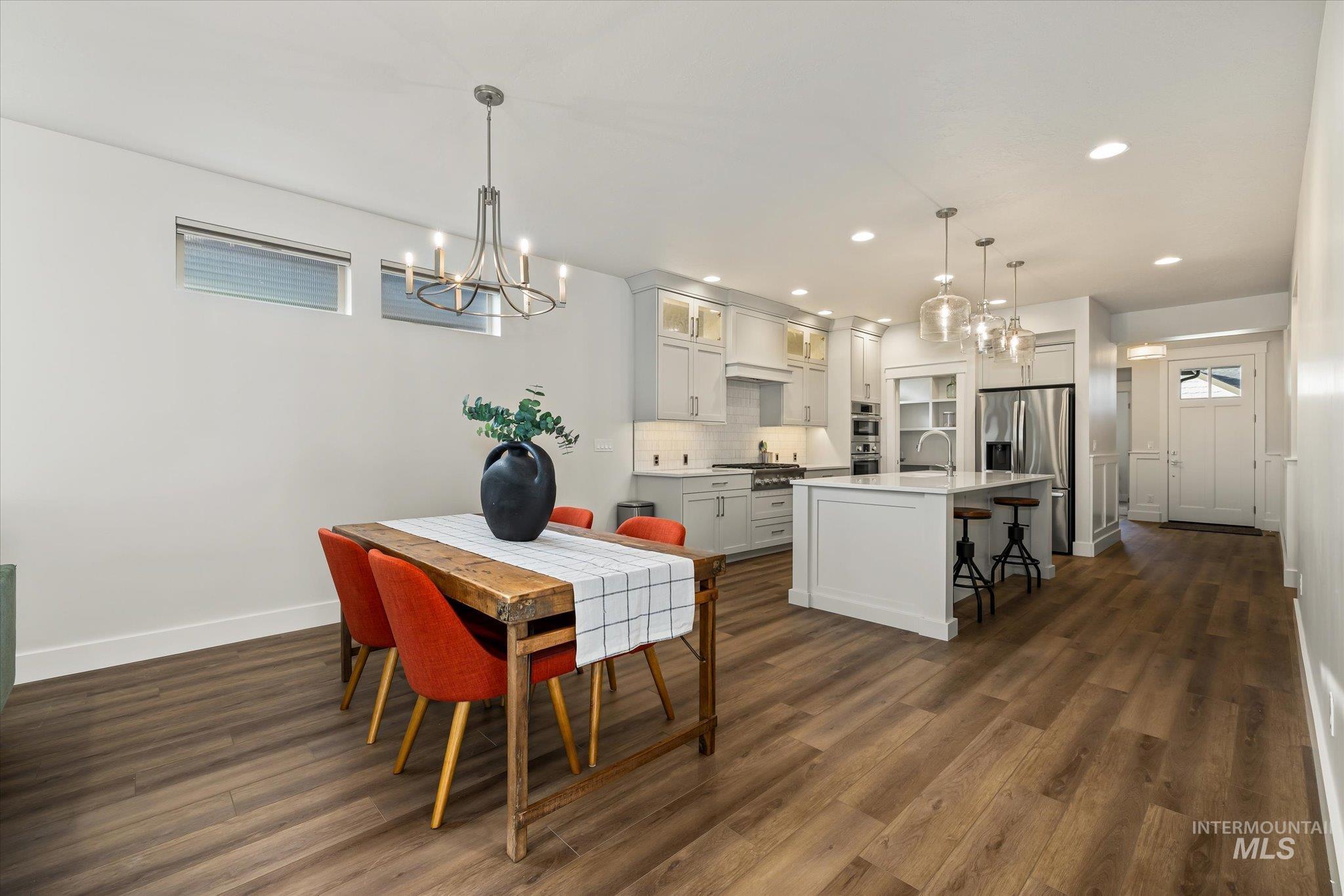 6318 S Utmost Ln., Meridian, Idaho 83642, 3 Bedrooms, 2.5 Bathrooms, Residential For Sale, Price $524,900,MLS 98969209