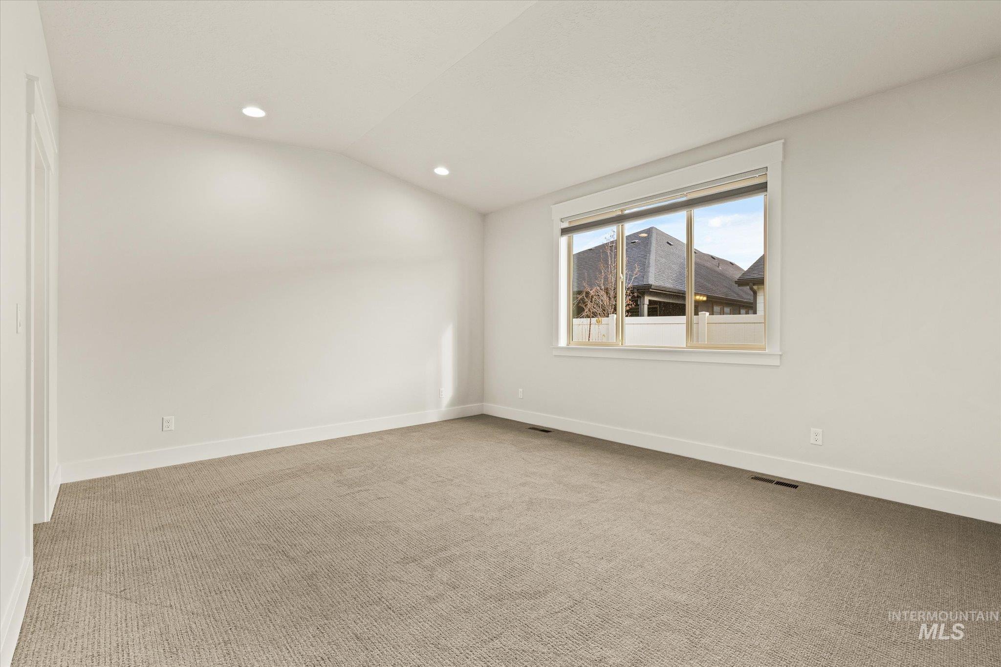 6318 S Utmost Ln., Meridian, Idaho 83642, 3 Bedrooms, 2.5 Bathrooms, Residential For Sale, Price $524,900,MLS 98969209