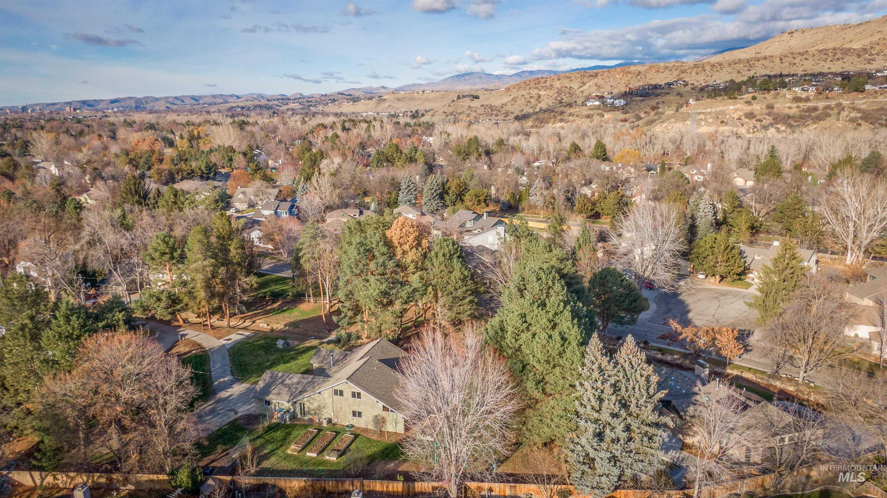 1777 E Holden Ln, Boise, Idaho 83706, 4 Bedrooms, 2.5 Bathrooms, Residential For Sale, Price $1,200,000,MLS 98969210