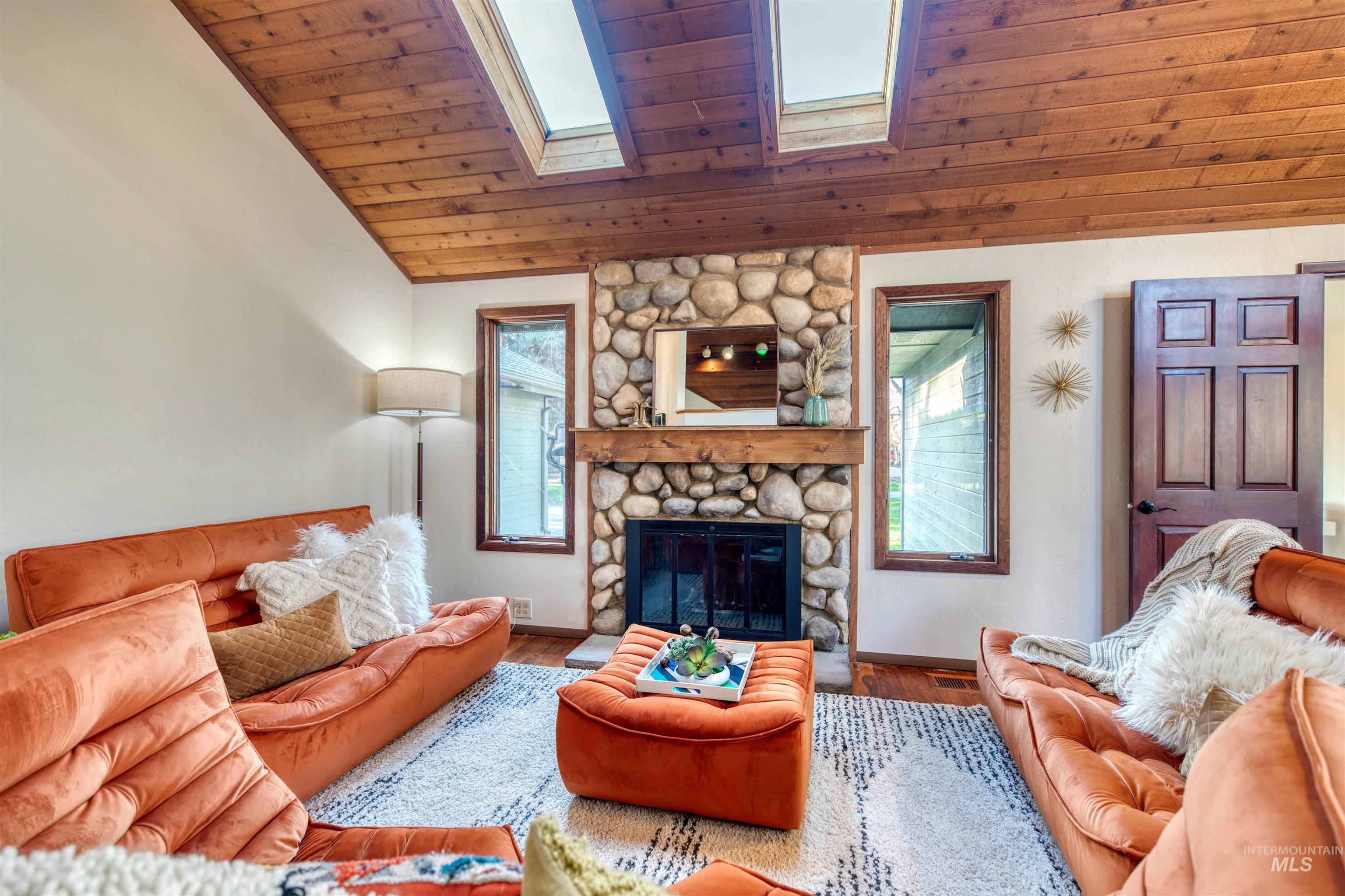 1777 E Holden Ln, Boise, Idaho 83706, 4 Bedrooms, 2.5 Bathrooms, Residential For Sale, Price $1,200,000,MLS 98969210