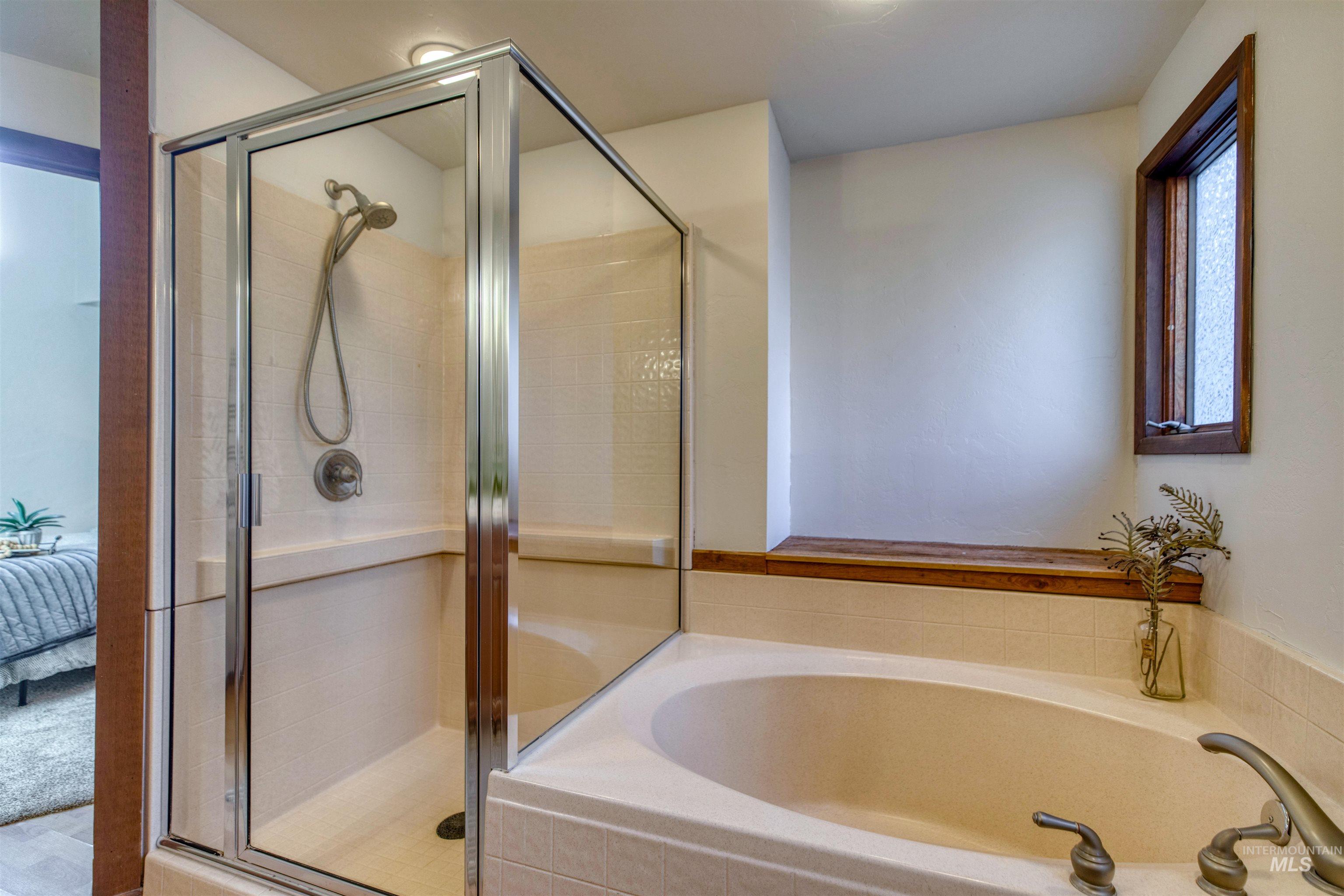 1777 E Holden Ln, Boise, Idaho 83706, 4 Bedrooms, 2.5 Bathrooms, Residential For Sale, Price $1,200,000,MLS 98969210