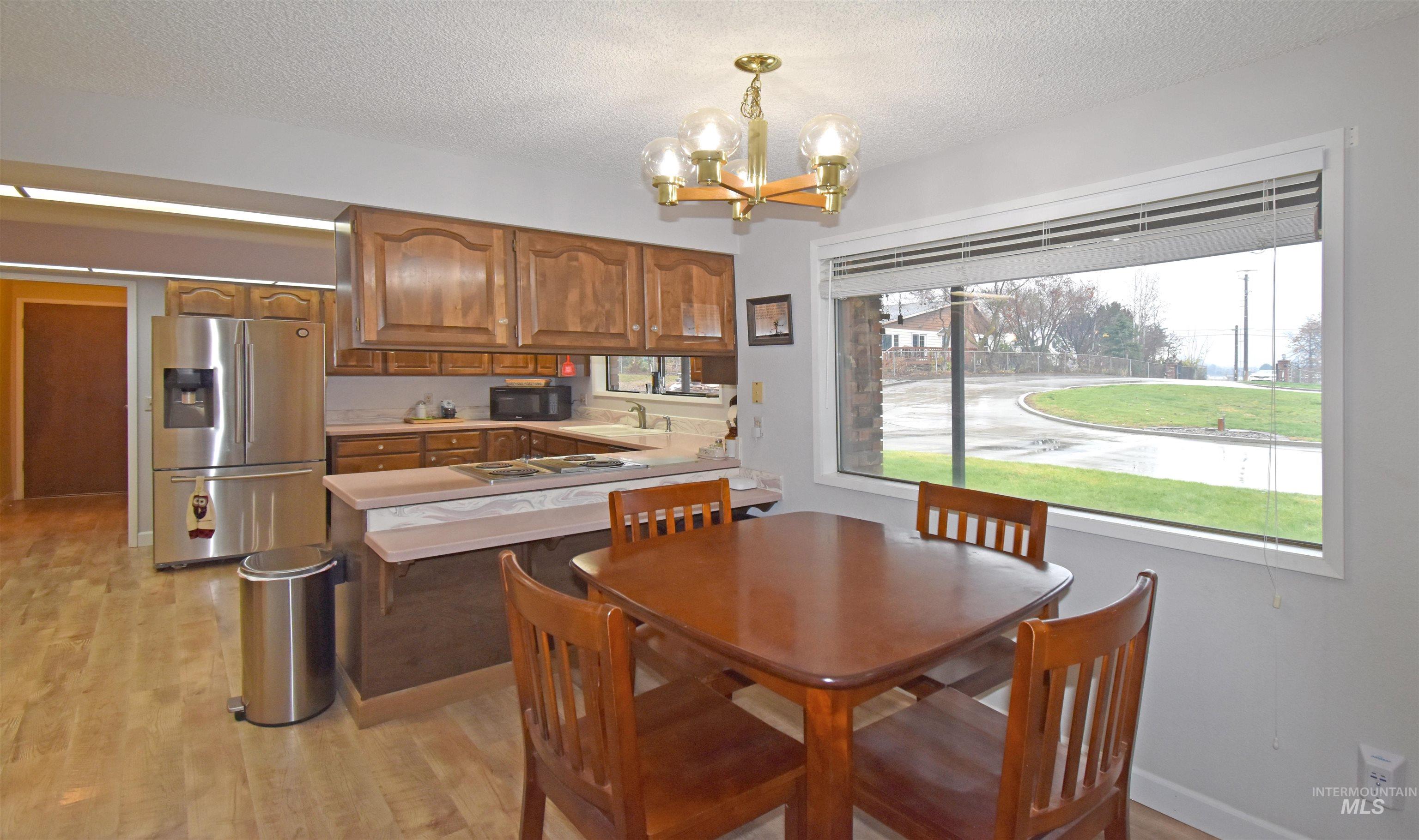 1045 Post Lane, Clarkston, Washington 99403, 5 Bedrooms, 3.5 Bathrooms, Residential For Sale, Price $660,000,MLS 98969211