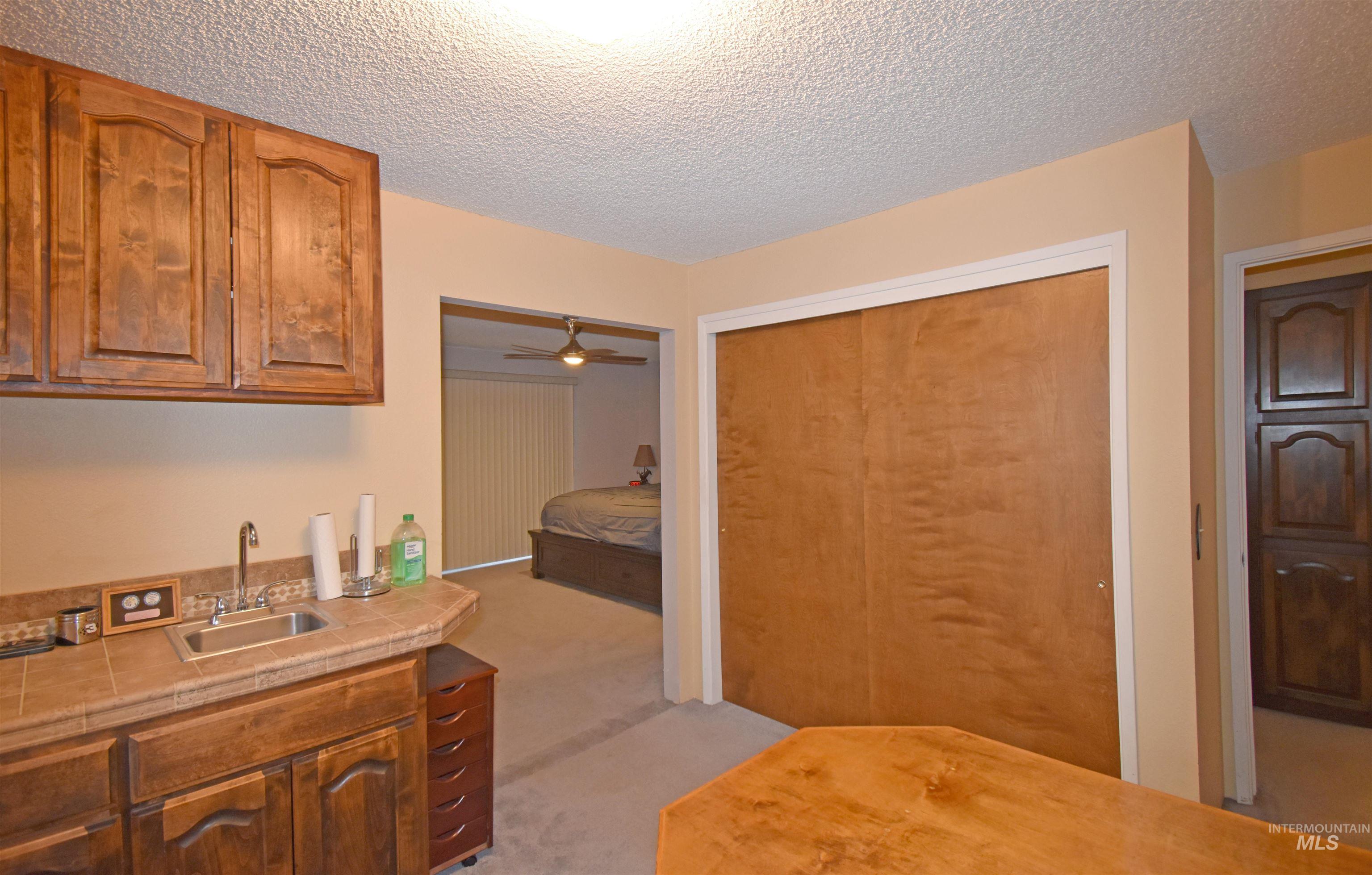1045 Post Lane, Clarkston, Washington 99403, 5 Bedrooms, 3.5 Bathrooms, Residential For Sale, Price $660,000,MLS 98969211