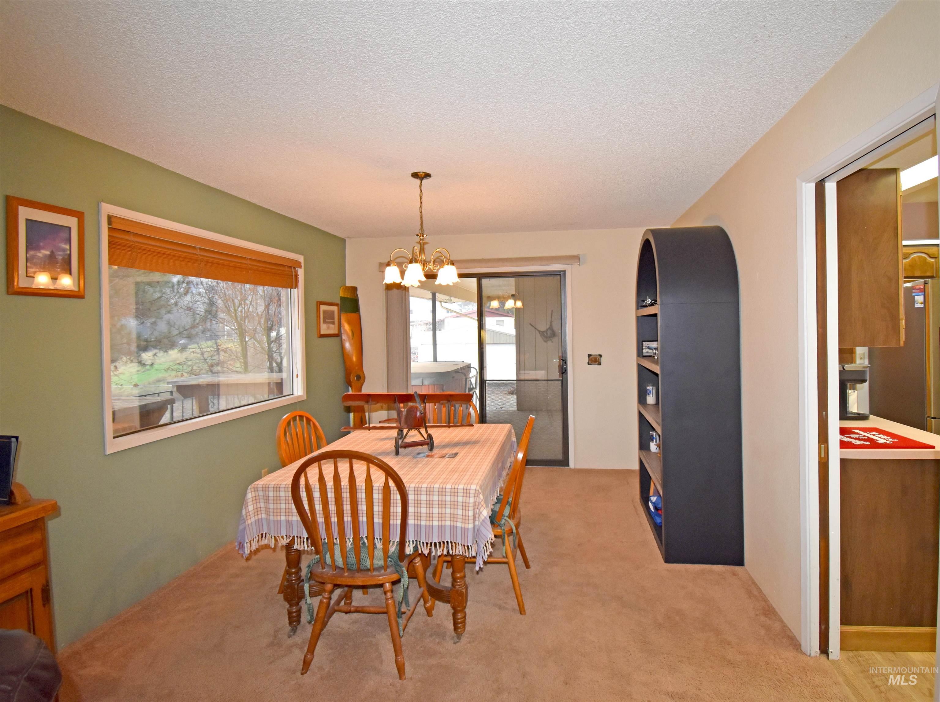 1045 Post Lane, Clarkston, Washington 99403, 5 Bedrooms, 3.5 Bathrooms, Residential For Sale, Price $660,000,MLS 98969211