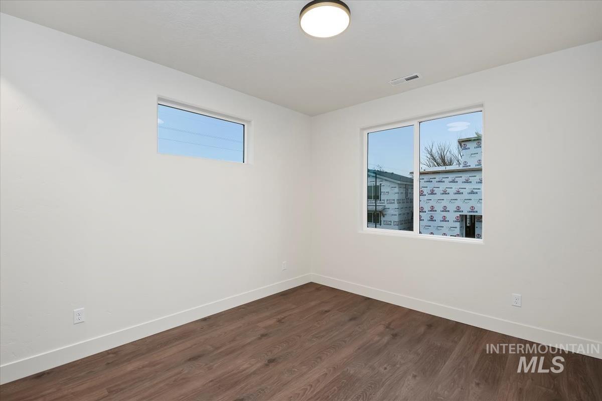 60 N Feather Reed Ave., Meridian, Idaho 83642, 4 Bedrooms, 2.5 Bathrooms, Residential For Sale, Price $615,000,MLS 98969215