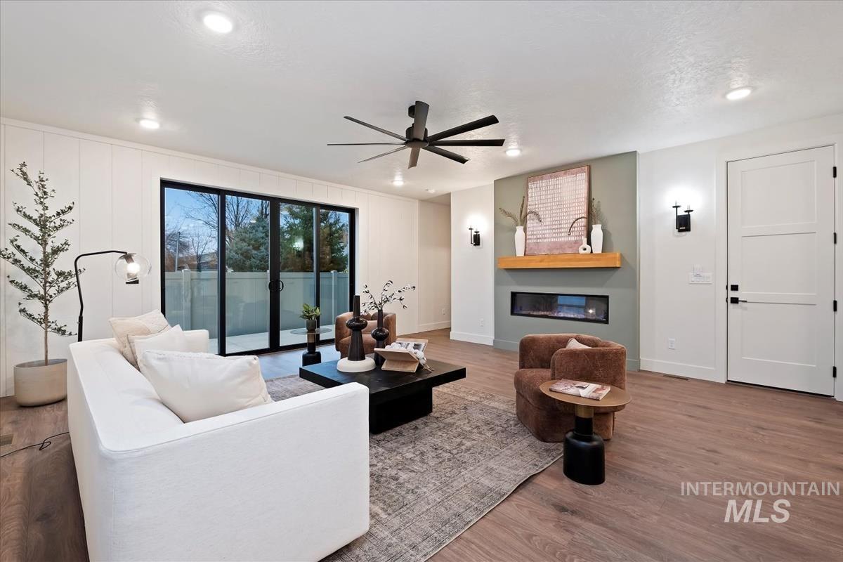 60 N Feather Reed Ave., Meridian, Idaho 83642, 4 Bedrooms, 2.5 Bathrooms, Residential For Sale, Price $615,000,MLS 98969215