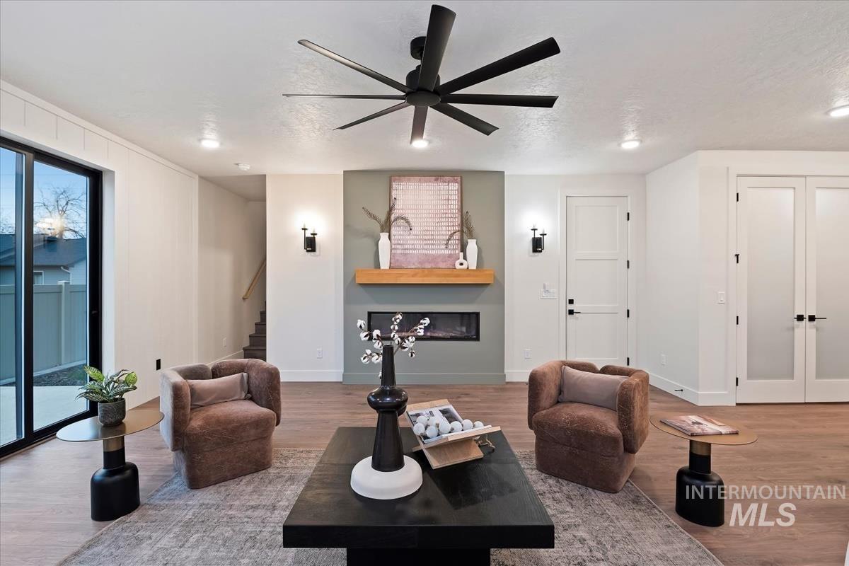 60 N Feather Reed Ave., Meridian, Idaho 83642, 4 Bedrooms, 2.5 Bathrooms, Residential For Sale, Price $615,000,MLS 98969215