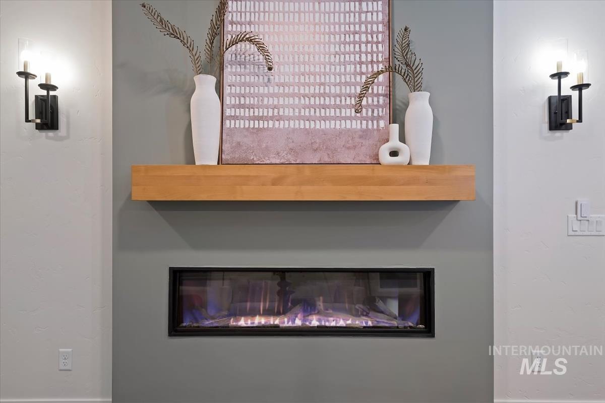 60 N Feather Reed Ave., Meridian, Idaho 83642, 4 Bedrooms, 2.5 Bathrooms, Residential For Sale, Price $615,000,MLS 98969215