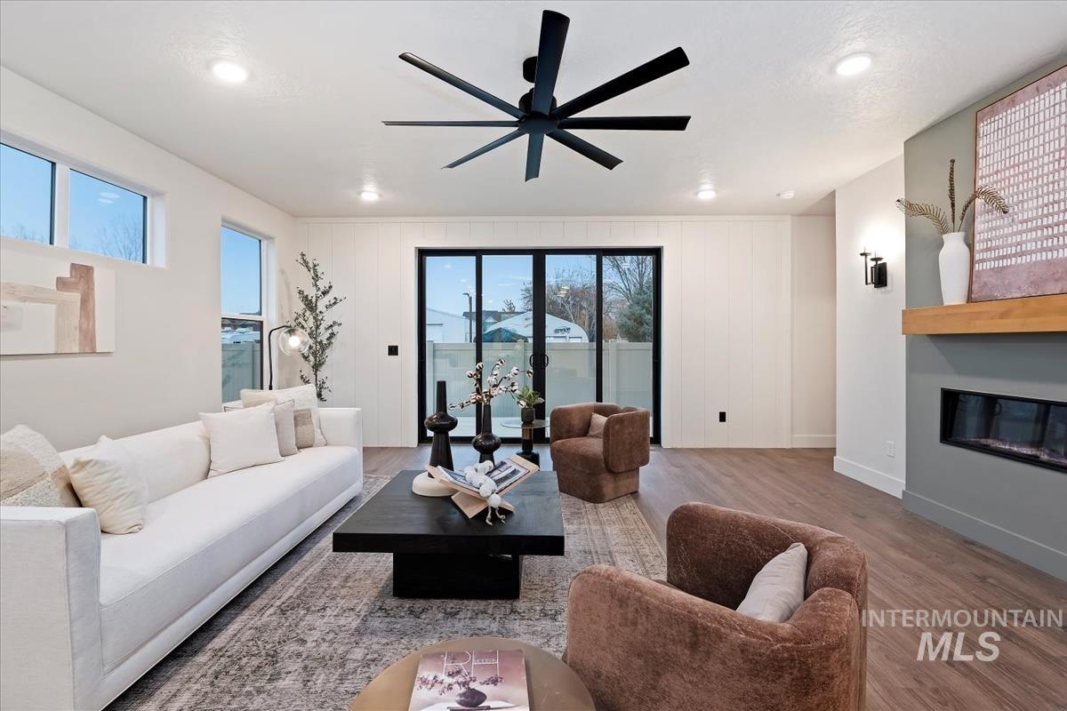 60 N Feather Reed Ave., Meridian, Idaho 83642, 4 Bedrooms, 2.5 Bathrooms, Residential For Sale, Price $615,000,MLS 98969215