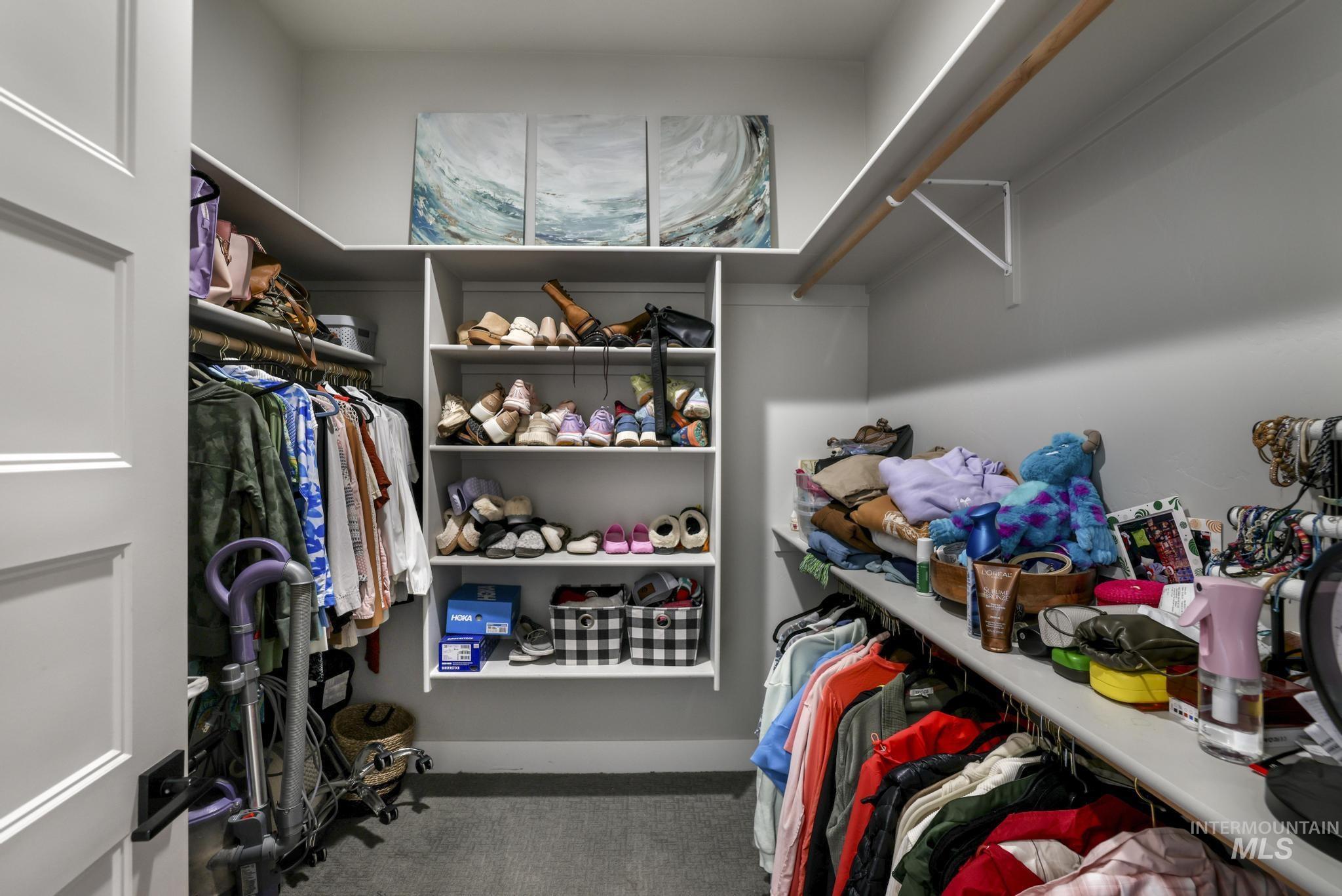 439 N Meadowview Lane, Twin Falls, Idaho 83301, 4 Bedrooms, 3.5 Bathrooms, Residential For Sale, Price $740,000,MLS 98969216