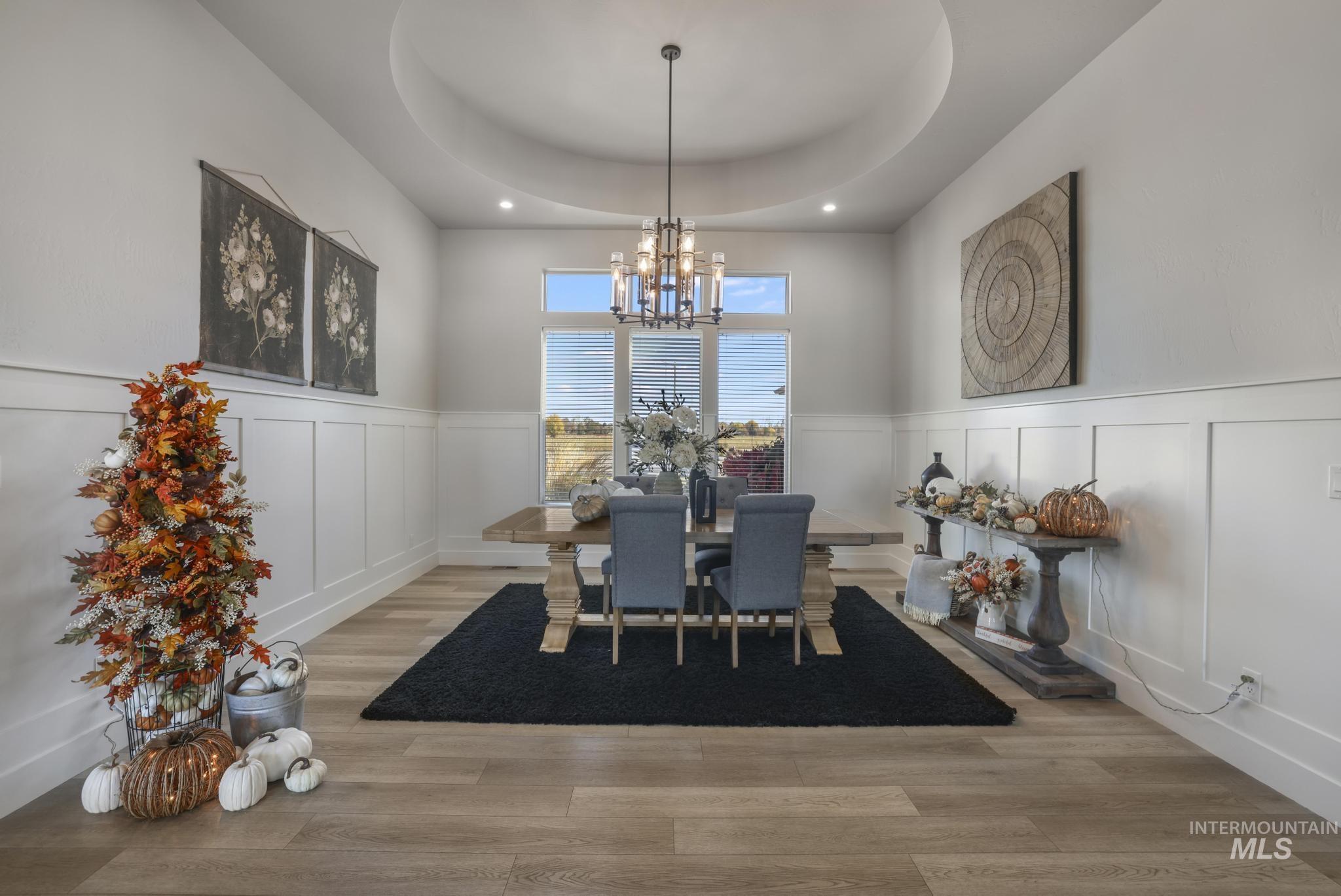 439 N Meadowview Lane, Twin Falls, Idaho 83301, 4 Bedrooms, 3.5 Bathrooms, Residential For Sale, Price $740,000,MLS 98969216