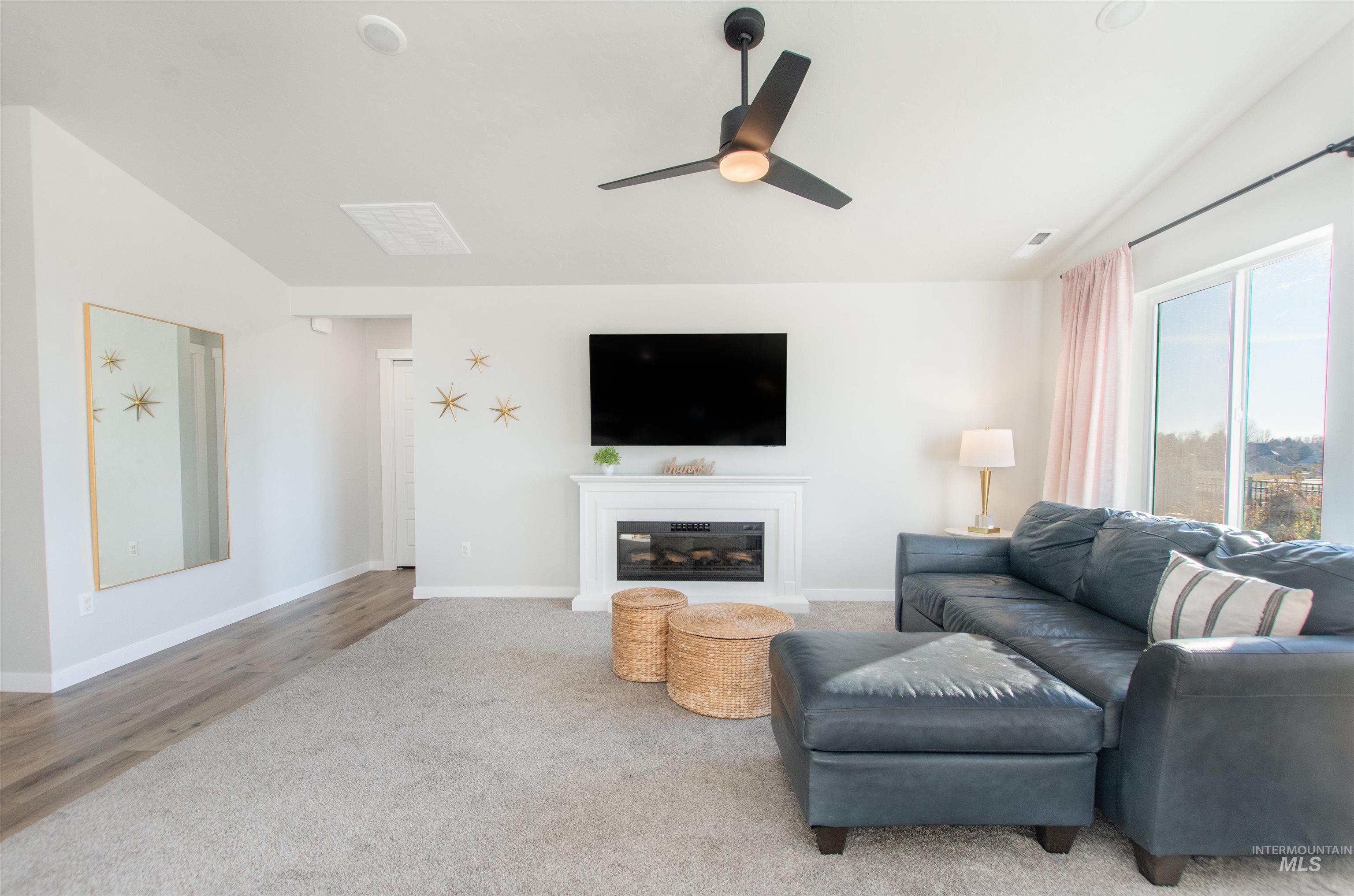 11289 W Langit St, Star, Idaho 83669, 3 Bedrooms, 2 Bathrooms, Residential For Sale, Price $499,999,MLS 98969217