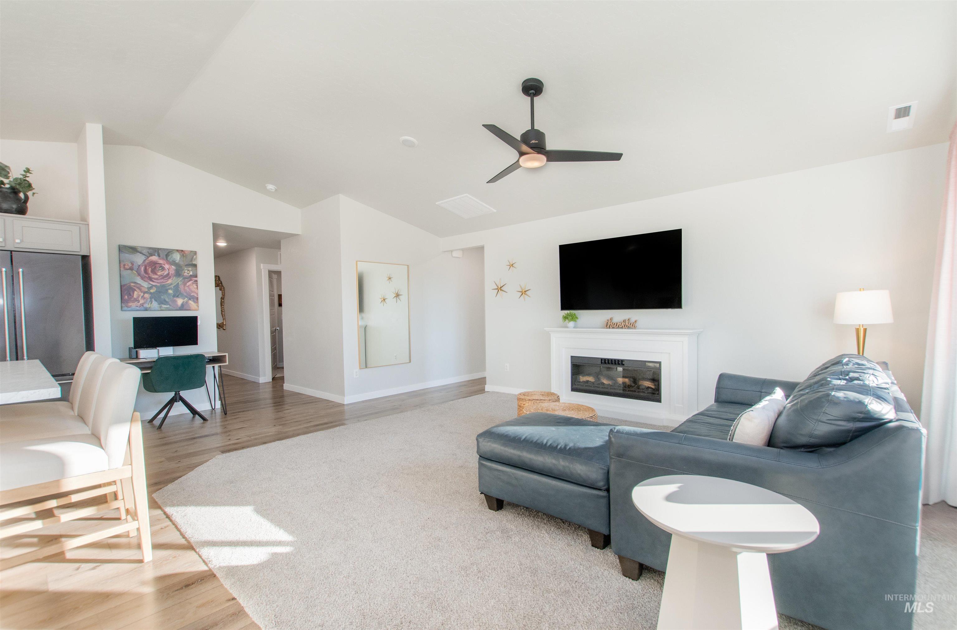 11289 W Langit St, Star, Idaho 83669, 3 Bedrooms, 2 Bathrooms, Residential For Sale, Price $499,999,MLS 98969217