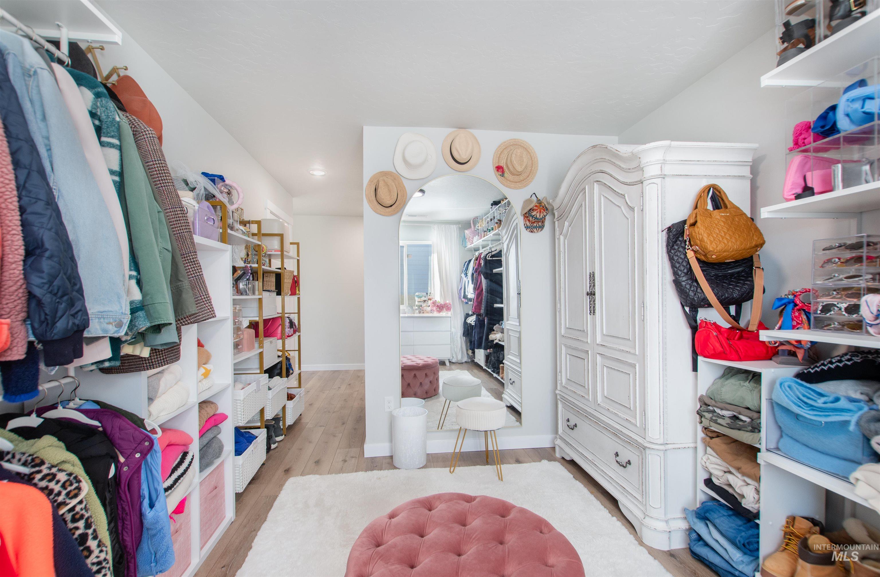 11289 W Langit St, Star, Idaho 83669, 3 Bedrooms, 2 Bathrooms, Residential For Sale, Price $499,999,MLS 98969217