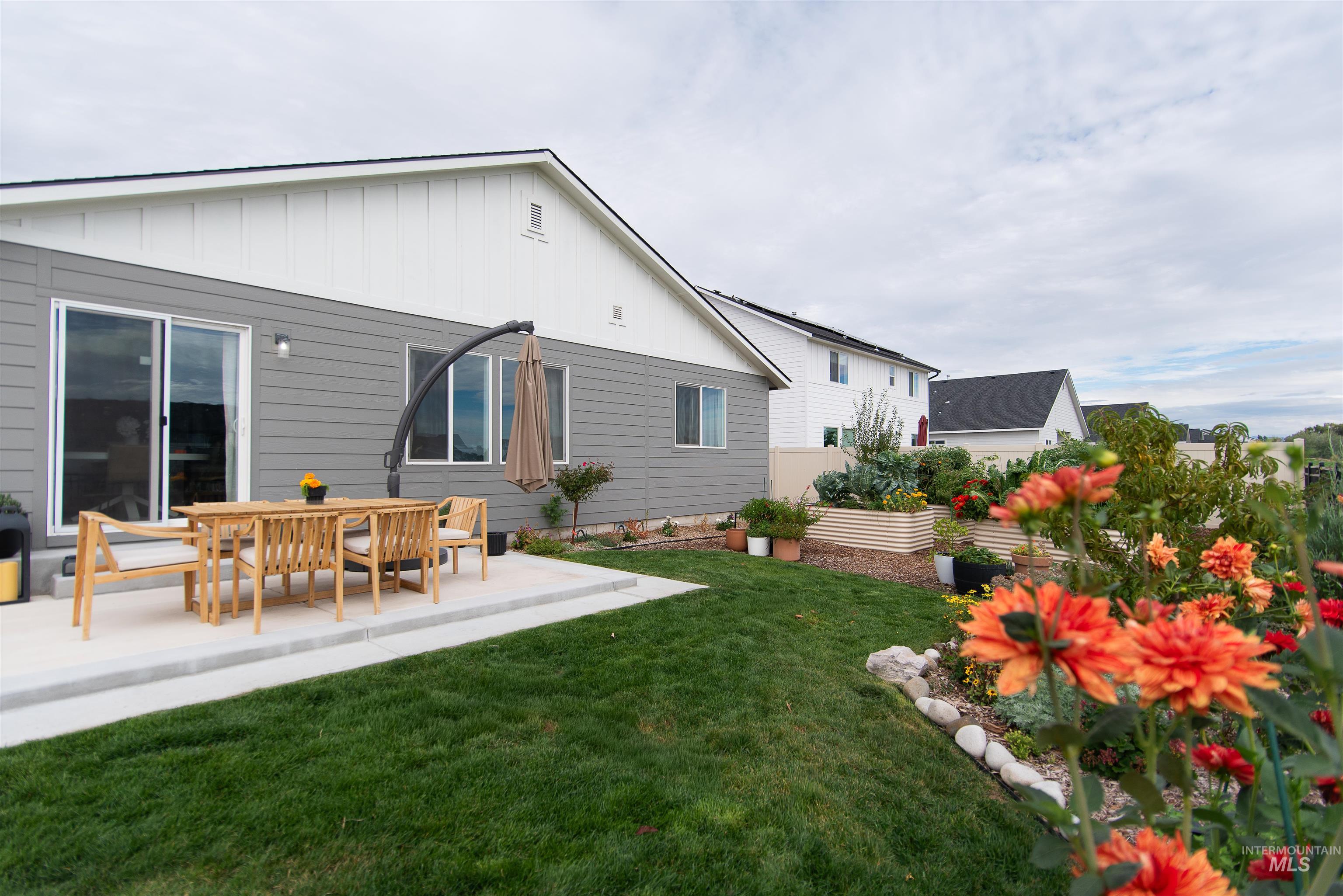 11289 W Langit St, Star, Idaho 83669, 3 Bedrooms, 2 Bathrooms, Residential For Sale, Price $499,999,MLS 98969217