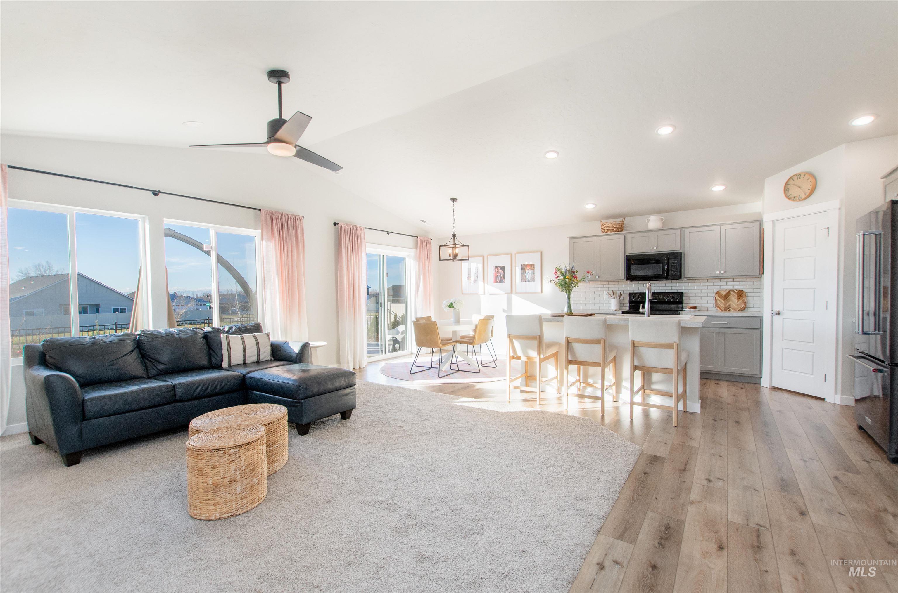 11289 W Langit St, Star, Idaho 83669, 3 Bedrooms, 2 Bathrooms, Residential For Sale, Price $499,999,MLS 98969217