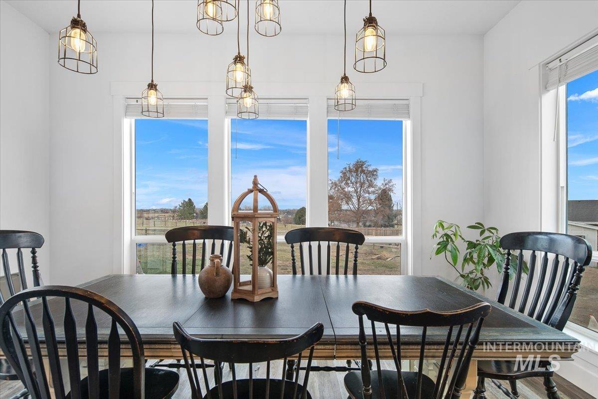 8629 Latimore, Middleton, Idaho 83644, 7 Bedrooms, 4.5 Bathrooms, Residential For Sale, Price $1,349,000,MLS 98969220