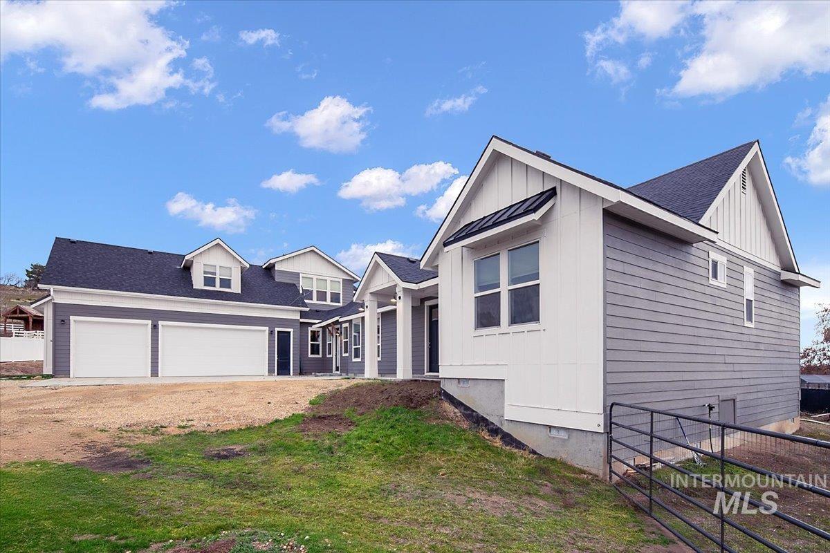 8629 Latimore, Middleton, Idaho 83644, 7 Bedrooms, 4.5 Bathrooms, Residential For Sale, Price $1,349,000,MLS 98969220