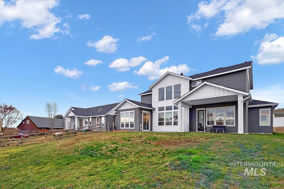 8629 Latimore, Middleton, Idaho 83644, 7 Bedrooms, 4.5 Bathrooms, Residential For Sale, Price $1,275,000,MLS 98969220