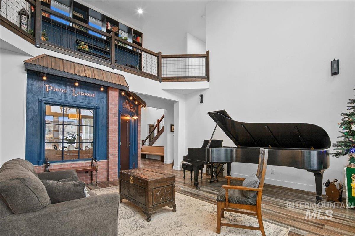 8629 Latimore, Middleton, Idaho 83644, 7 Bedrooms, 4.5 Bathrooms, Residential For Sale, Price $1,349,000,MLS 98969220